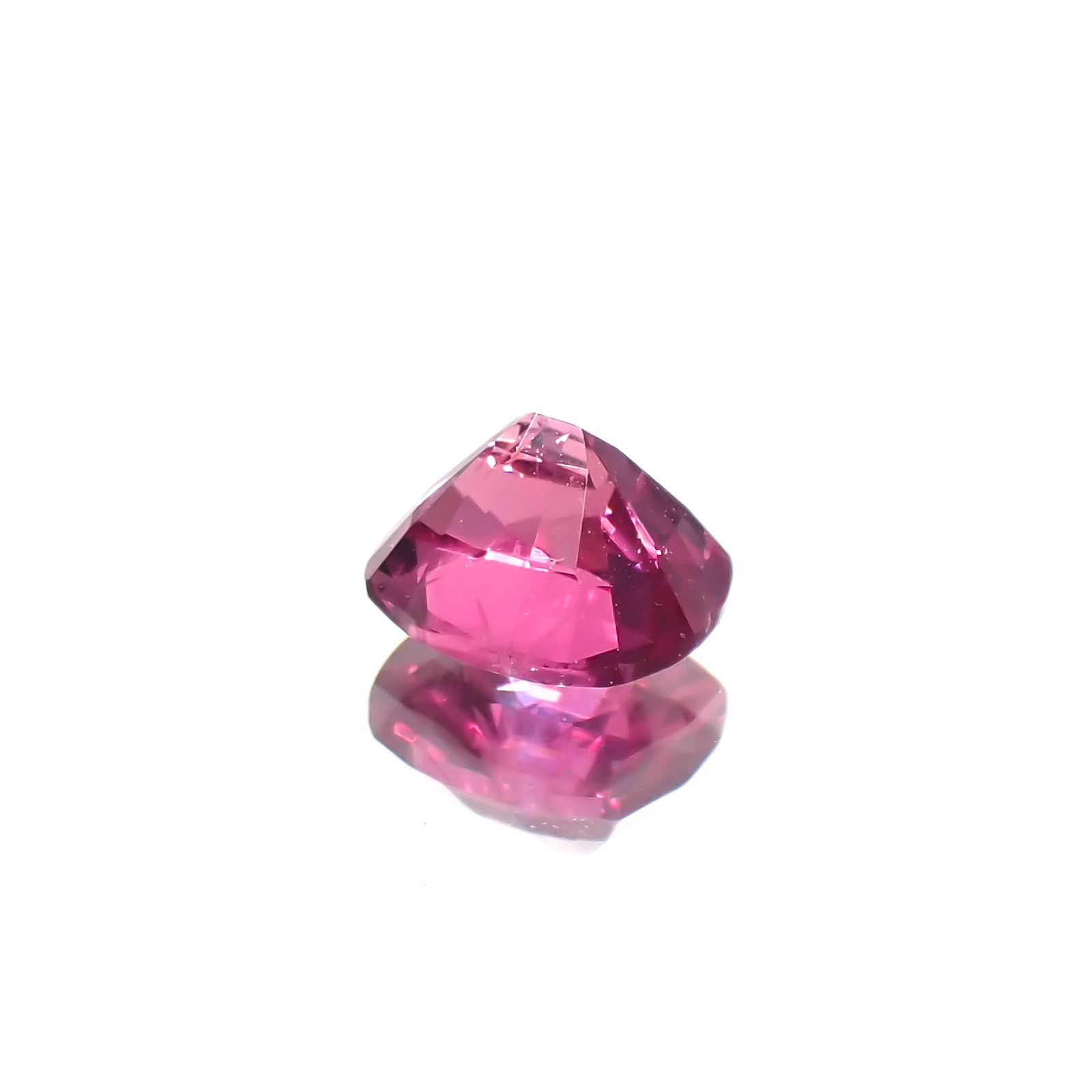 ルビー ビルマ/モザンビーク産 0.55ct[230622352]5x4.1mm前後
