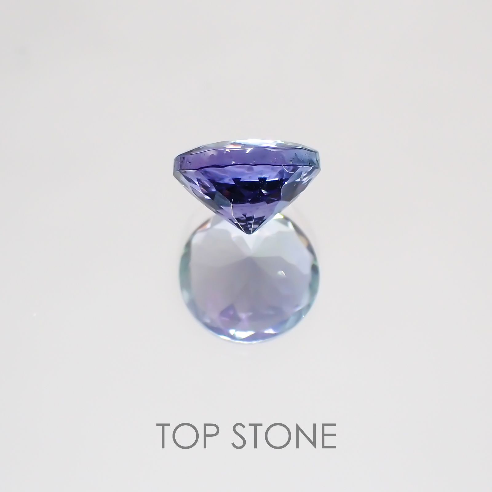 パーティーカラータンザナイト(ゾイサイト) タンザニア産 ルース 1ct[21029457]6.1×6.1mm前後