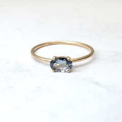 ◇K10リング◇ グレースピネル 0.49ct | オーバル/つや消し仕上げ 4×6mm (15号 / アーム1.0mm) [241229436]