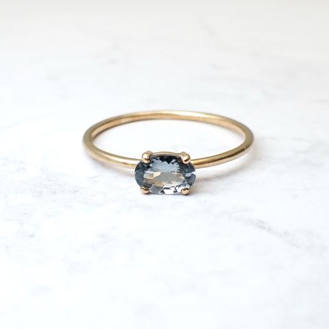 ◇K10リング◇ グレースピネル 0.49ct | オーバル/つや消し仕上げ 4×6mm (15号 / アーム1.0mm) [241229436]
