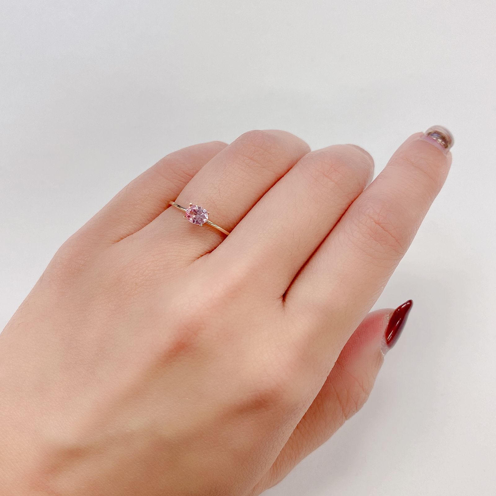 パパラチャサファイア(宝石名サファイア/別名パパラチャ・サファイア) スリランカ産 0.429ct ソ付(日独)[210711679]5×4mm前後
