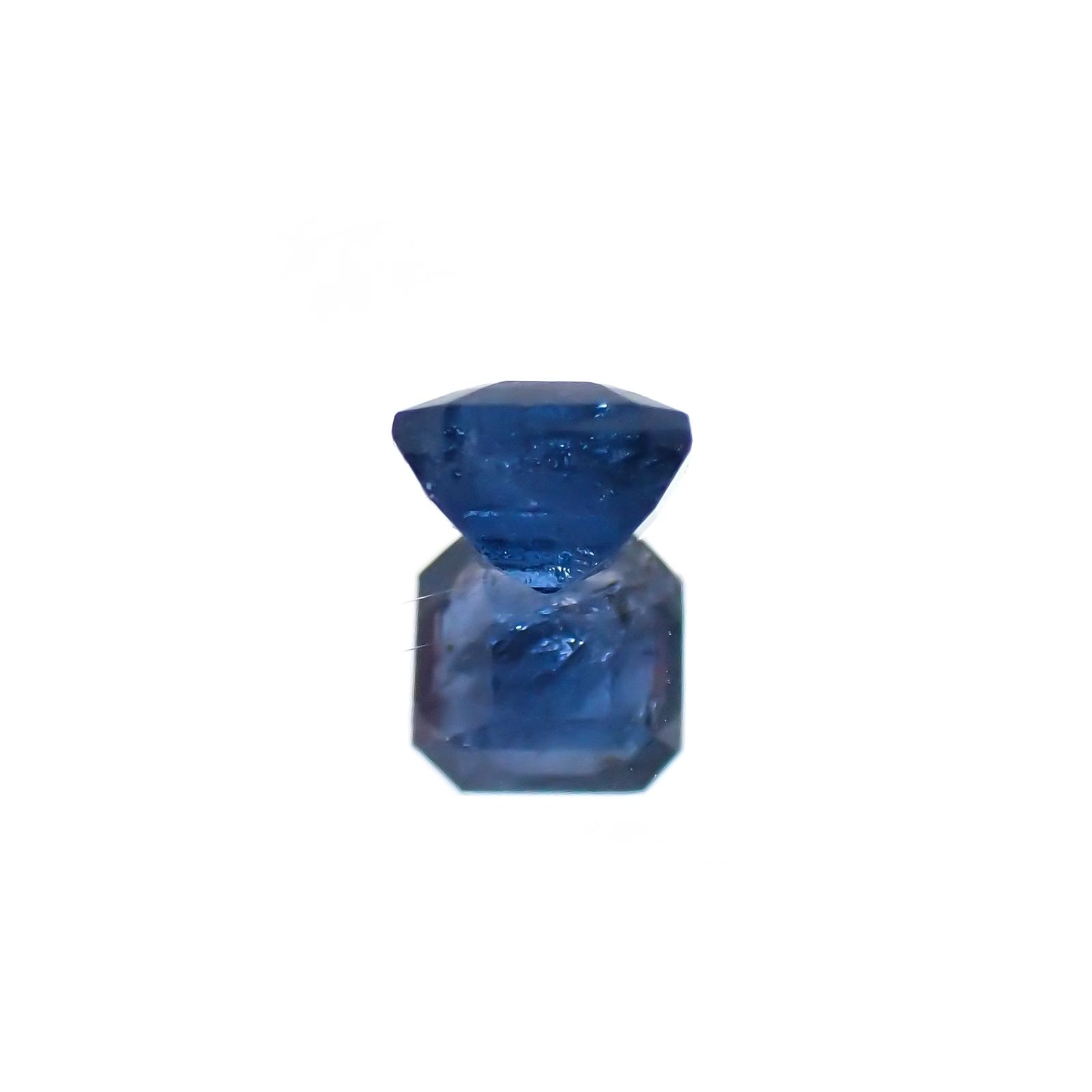 ガーナイト(宝石名 含コバルト・ガーナイト) ナイジェリア産 ソ付(彩珠) 0.398ct / 3.6x3.4mm前後 [260411552]