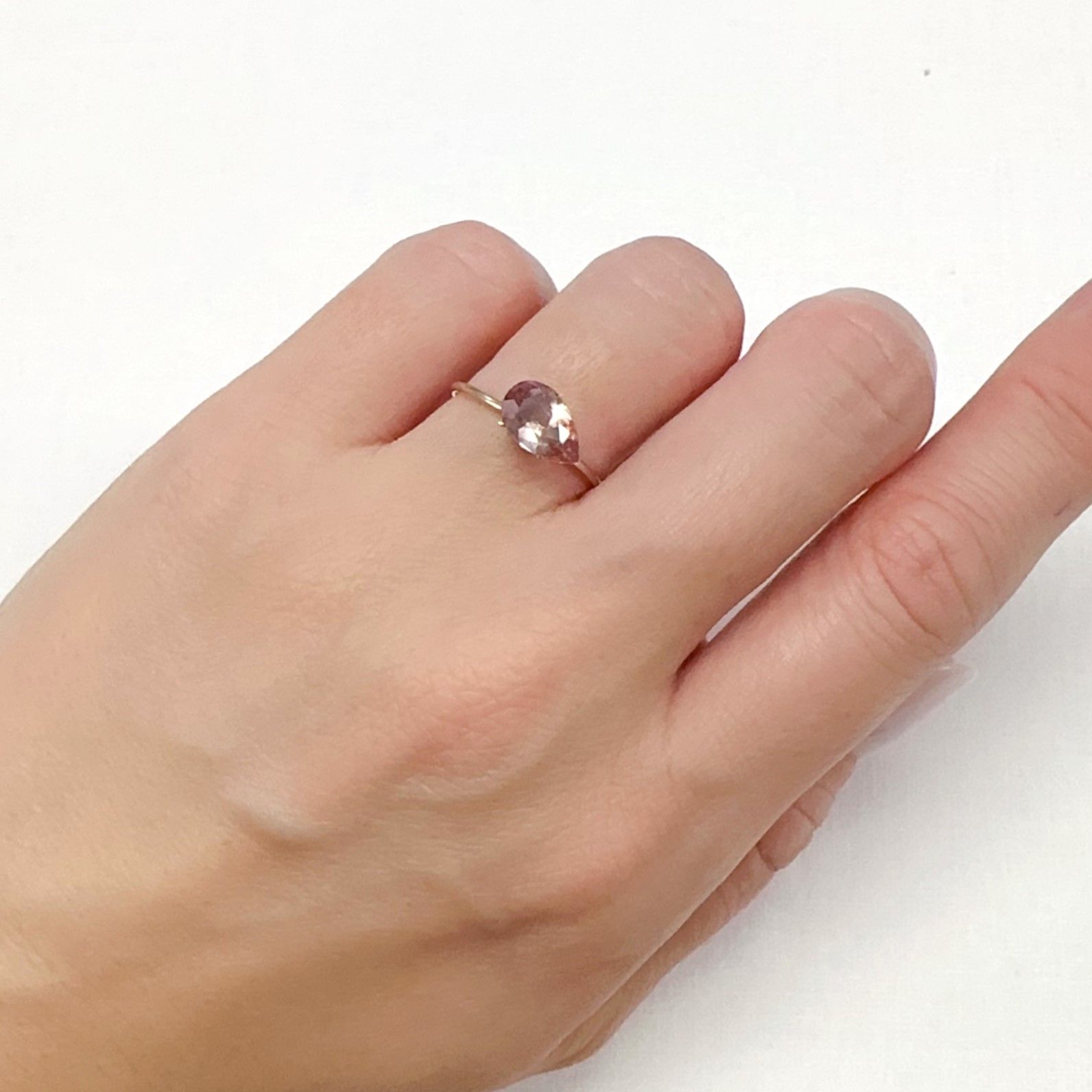 ピンクアパタイト(宝石名ピンク・アパタイト)ブラジル産 1.16ct 識別済[251224686]9x5.7mm前後