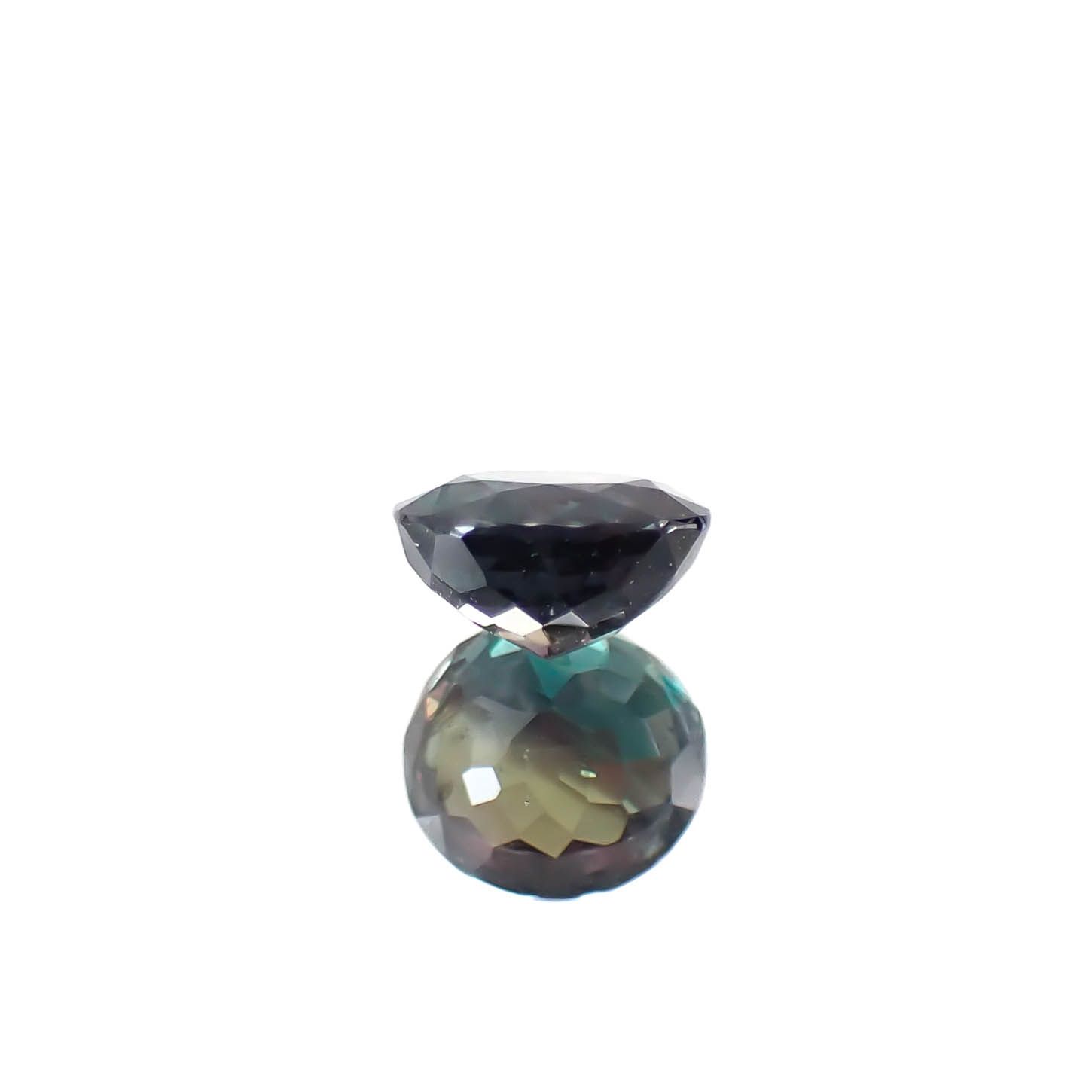 アレキサンドライト(宝石名アレキサンドライト)ロシア産 0.94ct GIA鑑付[250530411]5.74x5.82mm前後