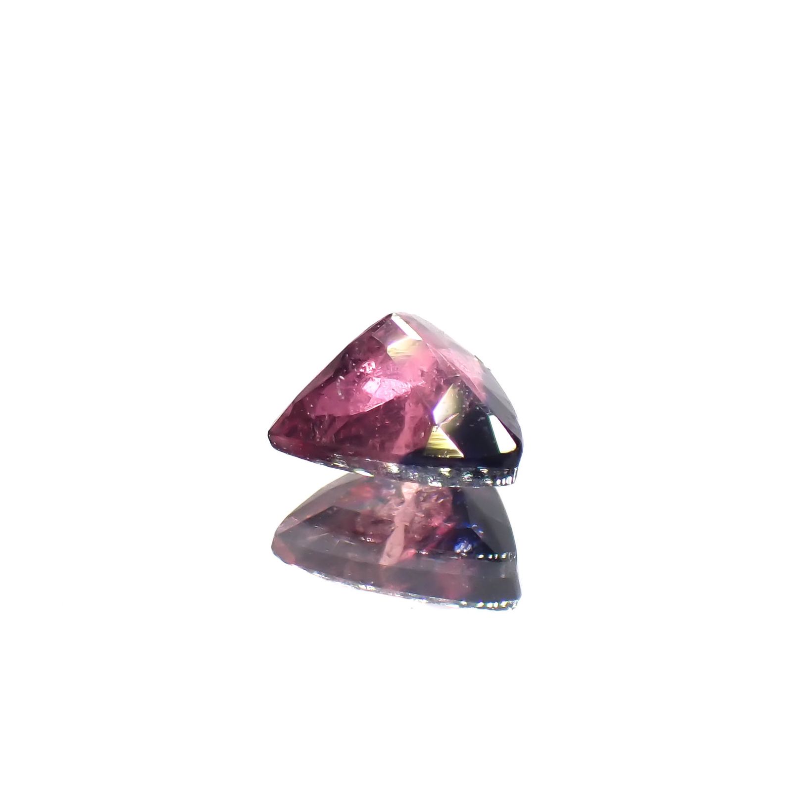 ウィンザーサファイア タンザニア・ウィンザー産 0.31ct[230521974]4.2x4.3mm前後