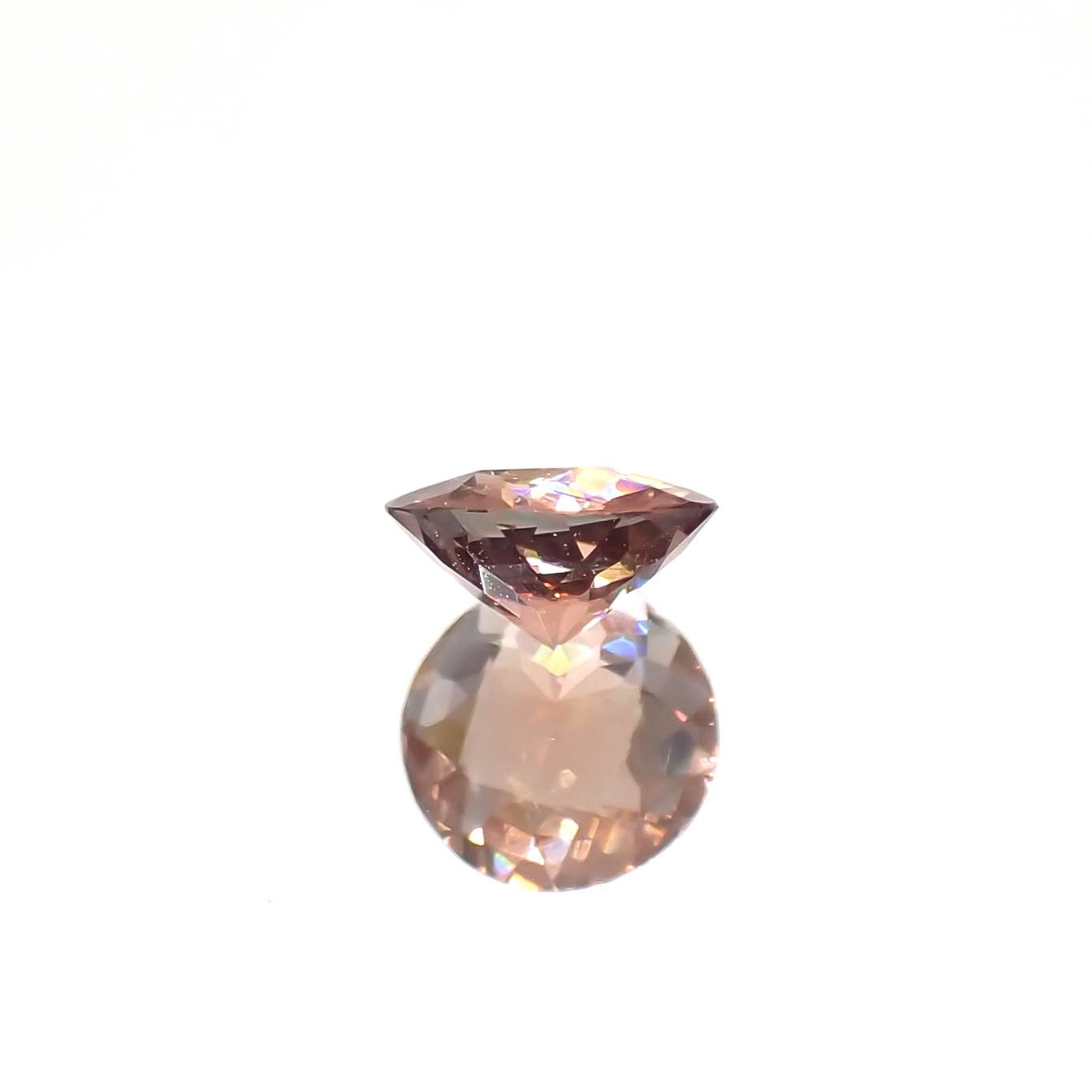 ◇チェッカーカット◇アンデシン(宝石名アンデシン/ラブラドライト)チベット産 0.43ct 識別済[240225964]5.6x5.5mm前後