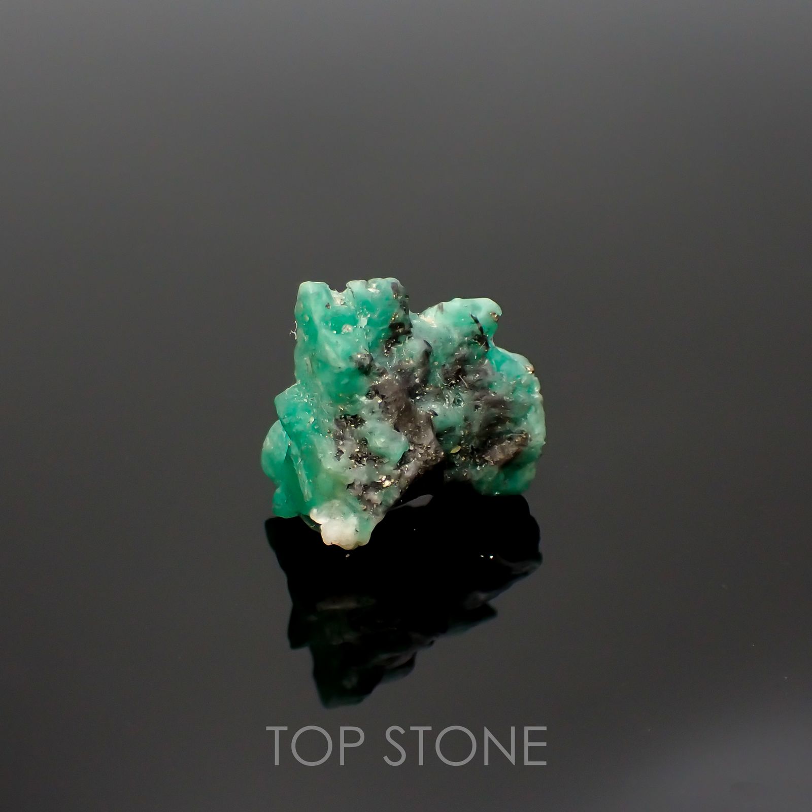 エメラルド原石 コロンビア産 10.92ct[220115508]16.6x14.2mm前後