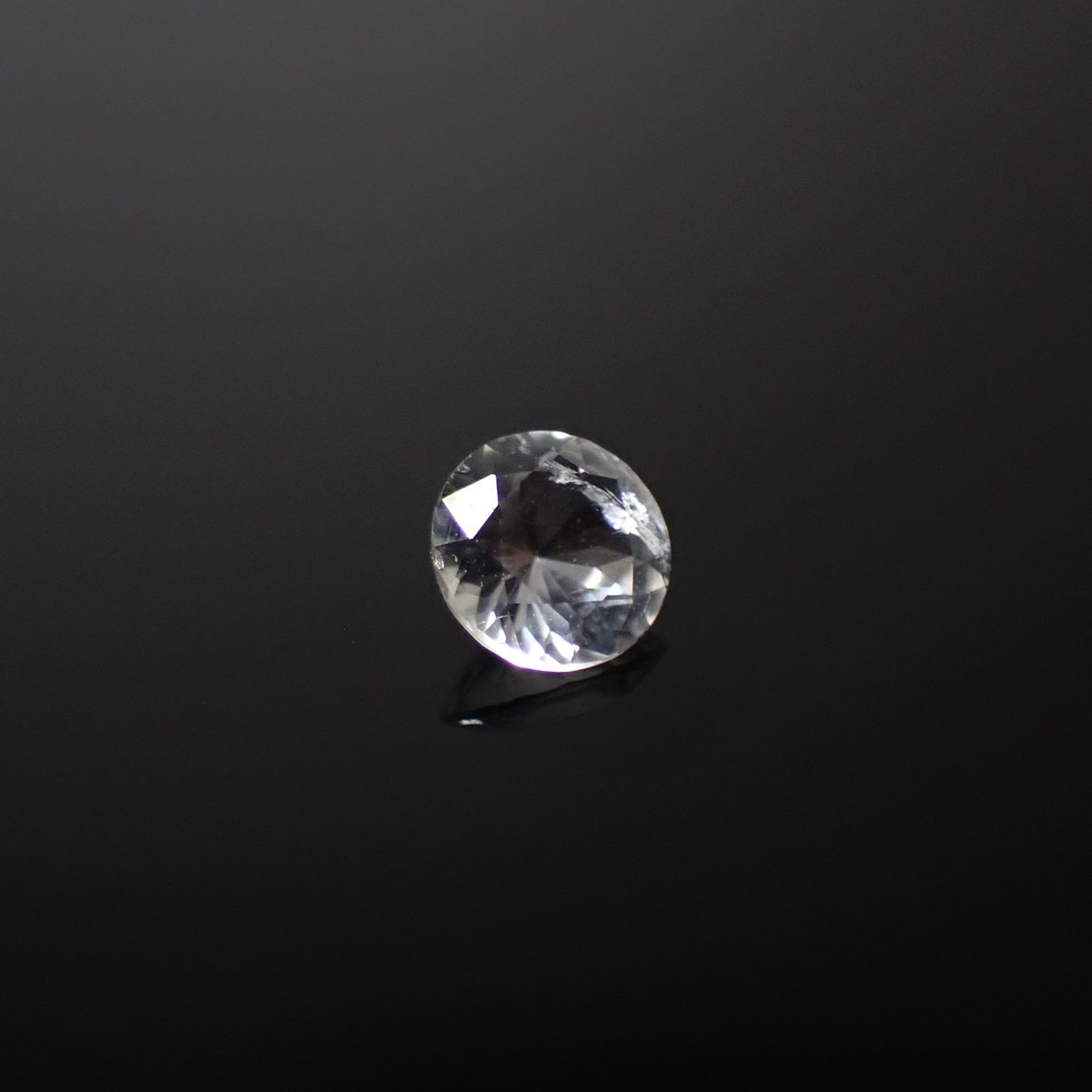 カタプレイアイト(宝石名カタプレイアイト)カナダ産 0.179ct ソ付(日独)[240728565]3.91x3.93mm前後