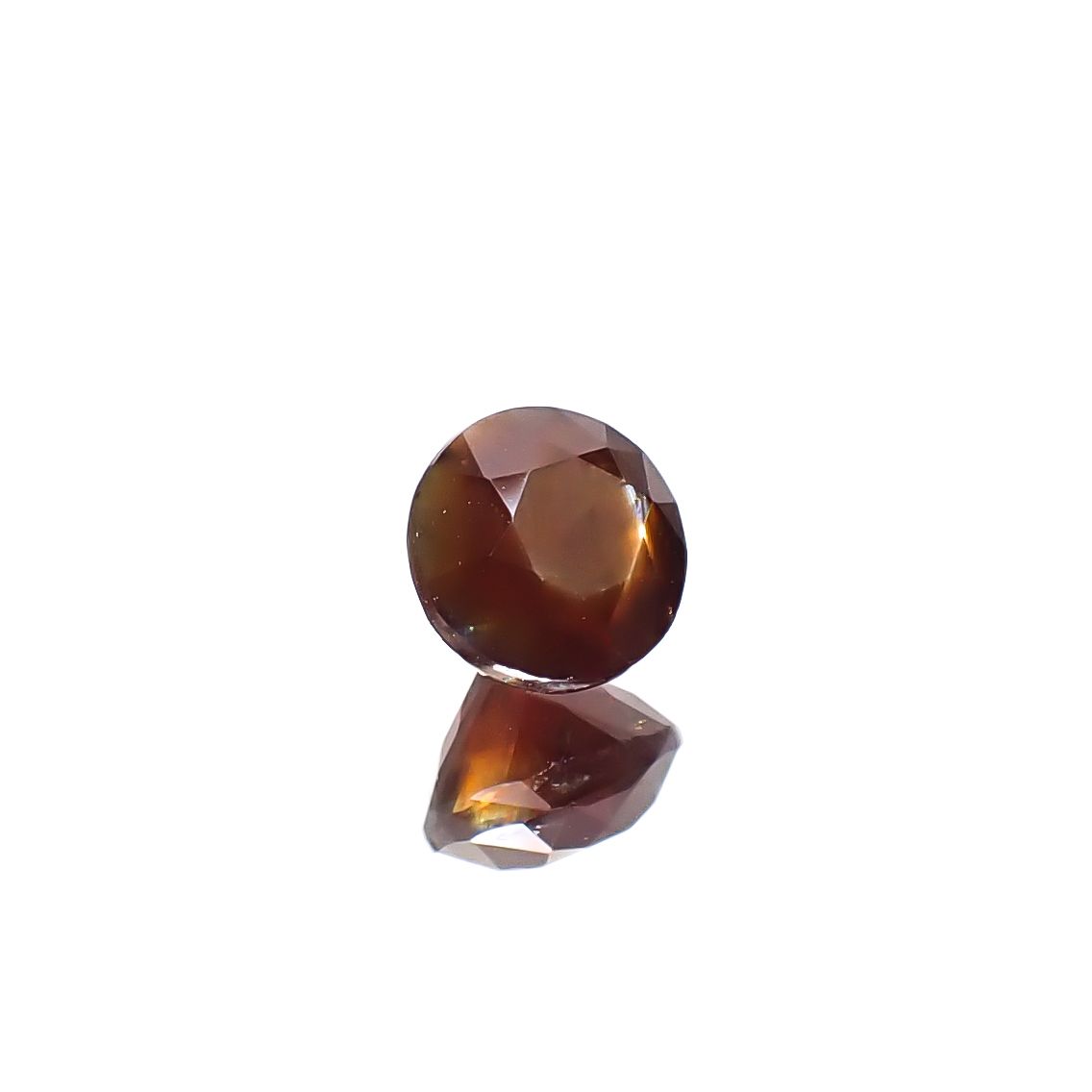 レインボーガーネット 日本・奈良県産 1.10ct [250129677]5.7x5.6mm前後