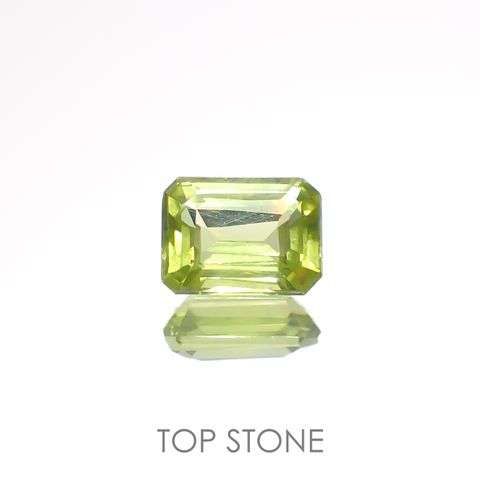 グリーンエンスタタイト(宝石名グリーン・エンスタタイト)カメルーン産 0.51ct 識別済[220917603]5.3x4mm前後