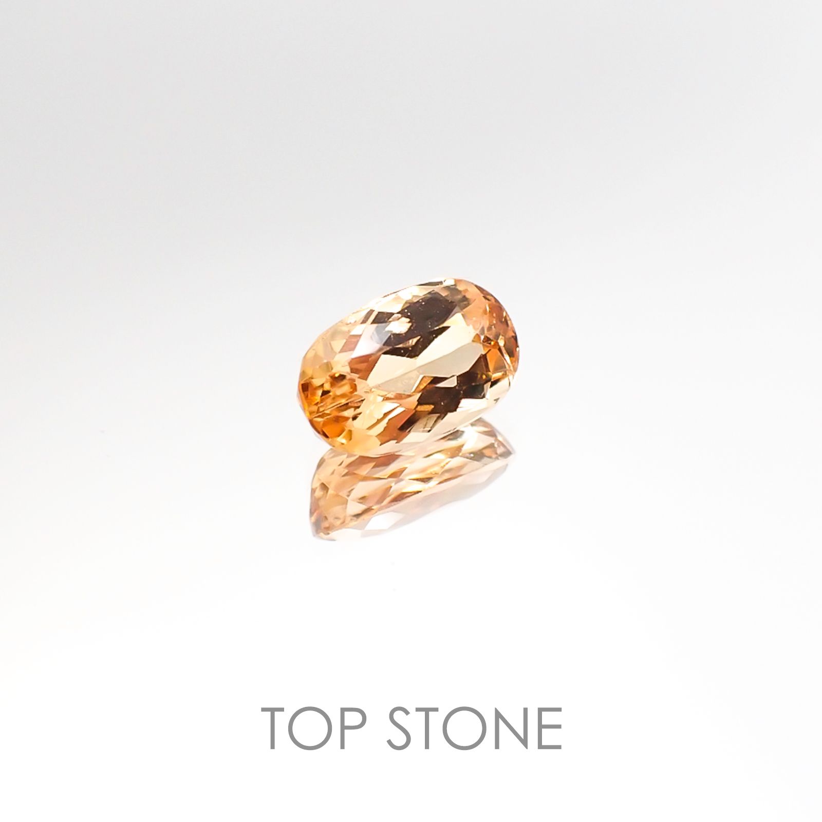 インペリアルトパーズ ブラジル産 ルース 1.5ct[20106517]8.2×5.3mm前後