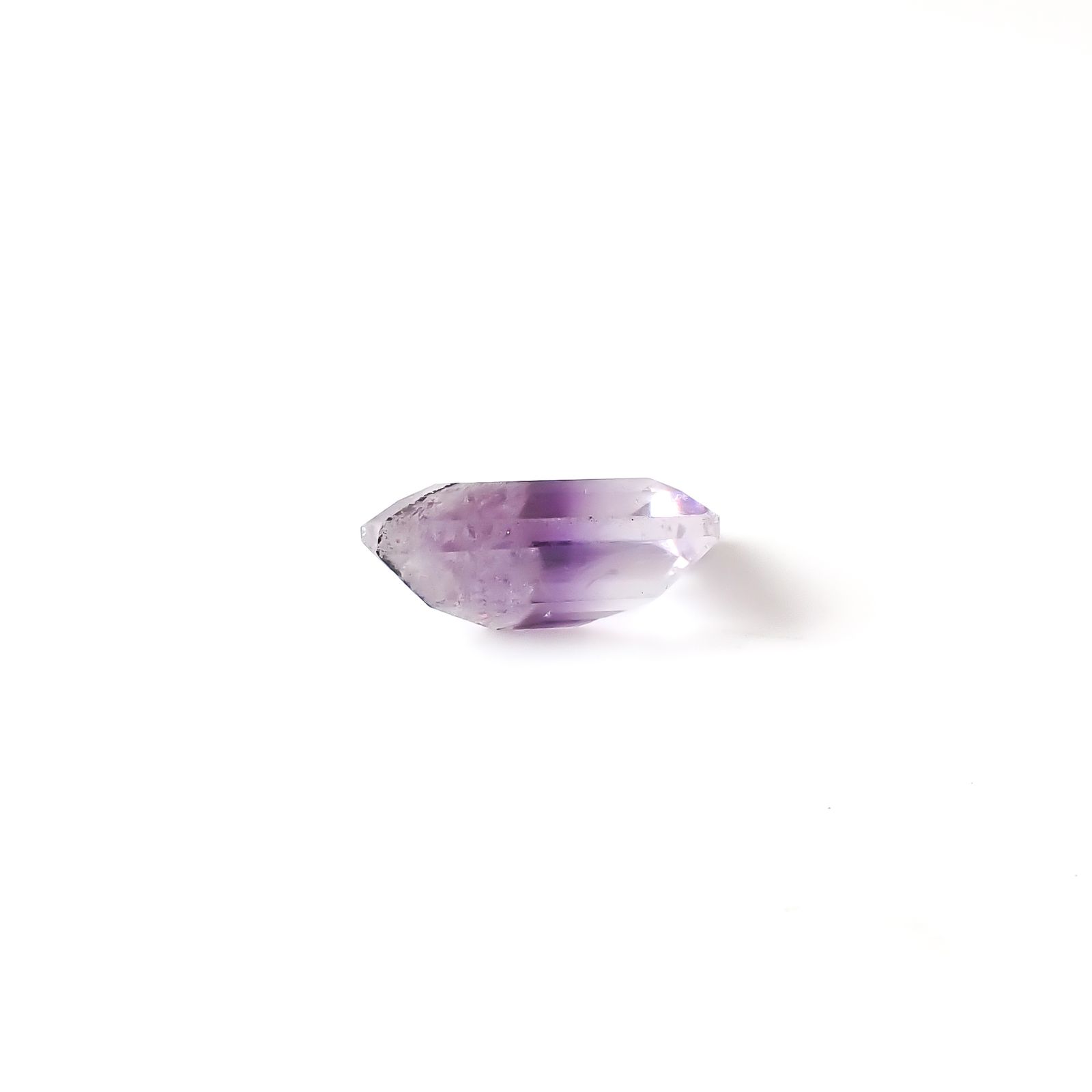 ワンウェイアメジスト ブラジル産 5.81ct / 12.9x10mm前後 [260432028]