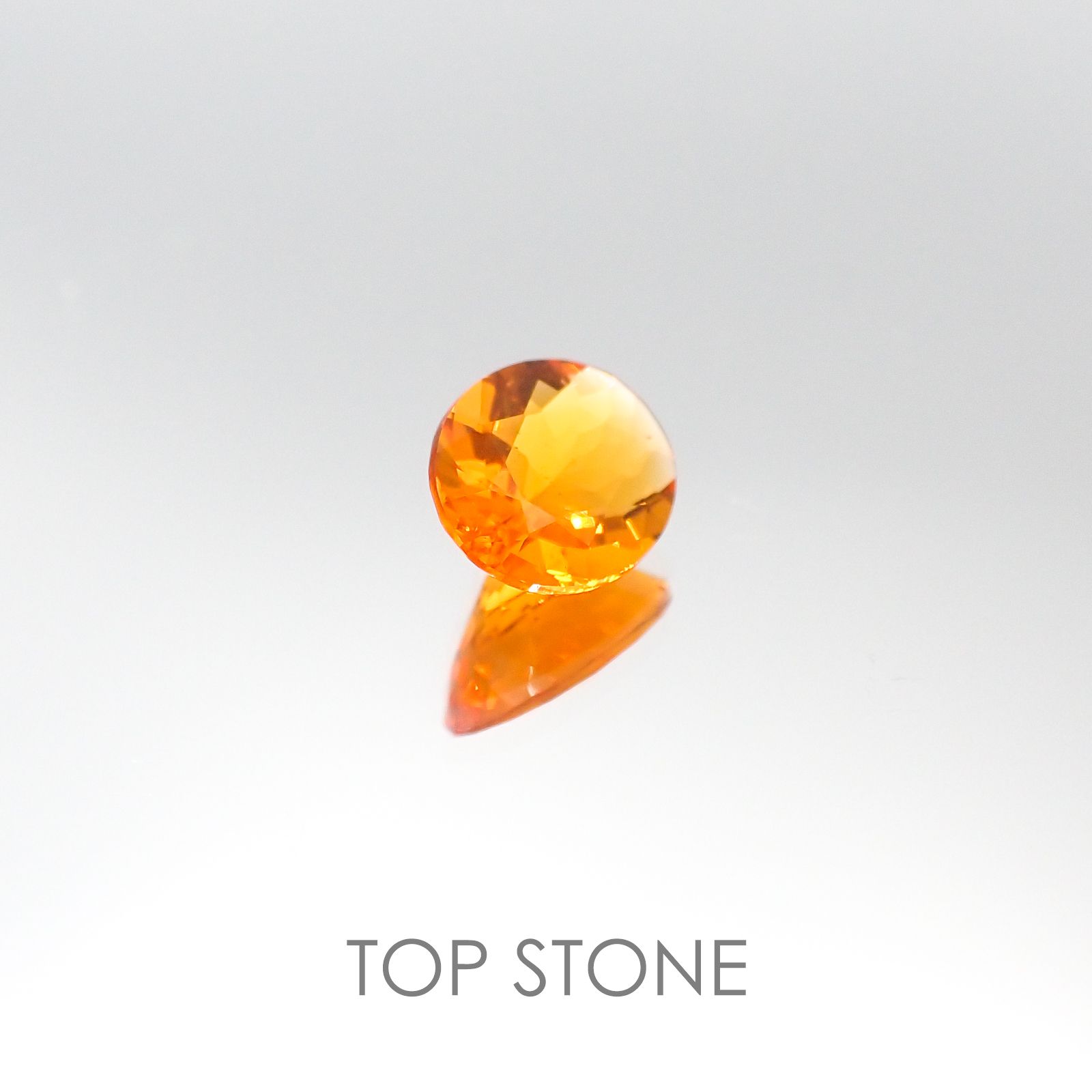 ファイヤーオパール(宝石名ファイヤー・オパール) メキシコ産 0.98ct 識別済[20085089]8.6×6.9mm前後