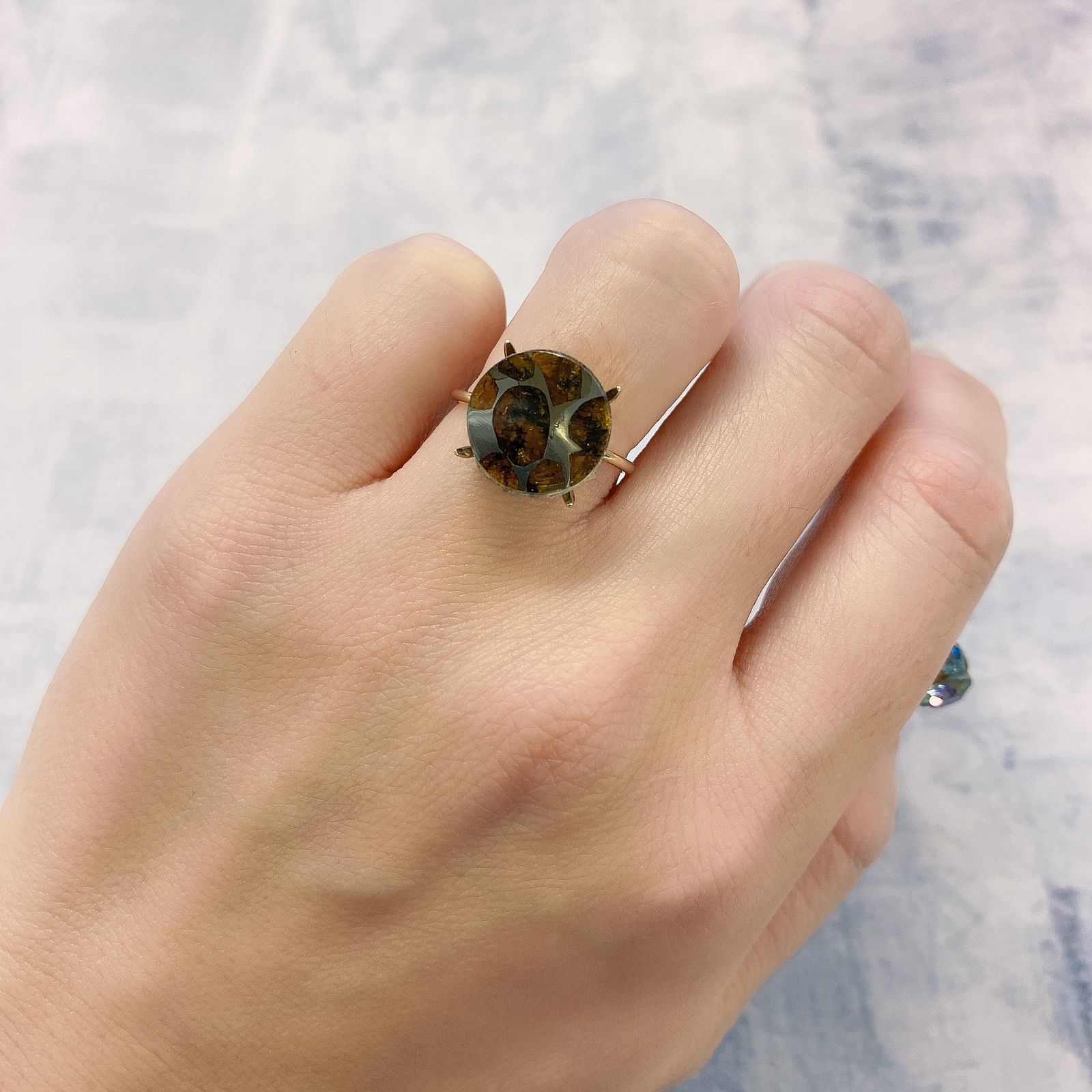 パラサイト隕石Sericho トリプレット 発見地：ケニア 3.97ct[220114158]12.3x12.3mm前後
