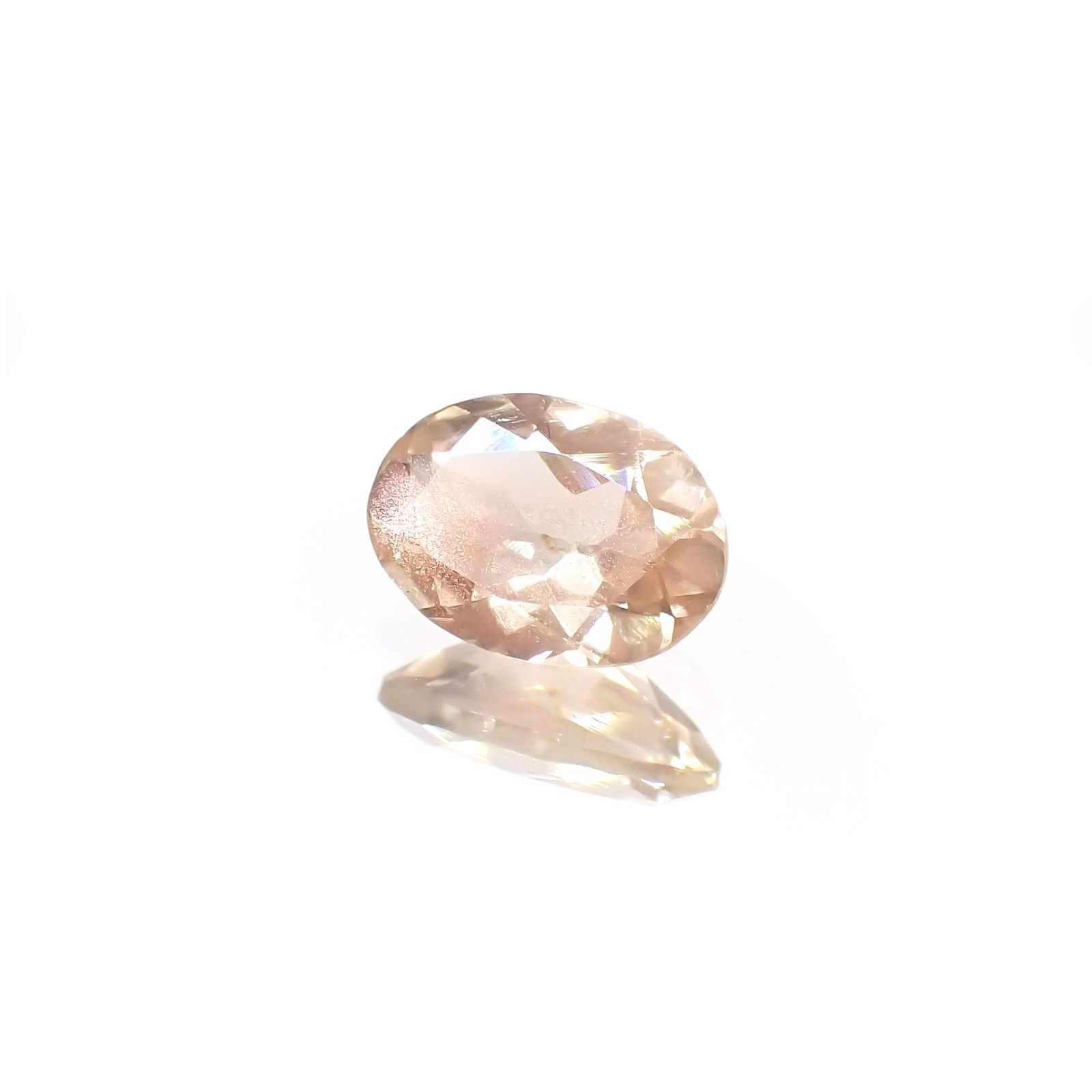 オレゴンサンストーン(宝石名ラブラドライト)アメリカ・オレゴン州産 識別済 0.85ct / 7.9x5.6mm前後 [220114662]