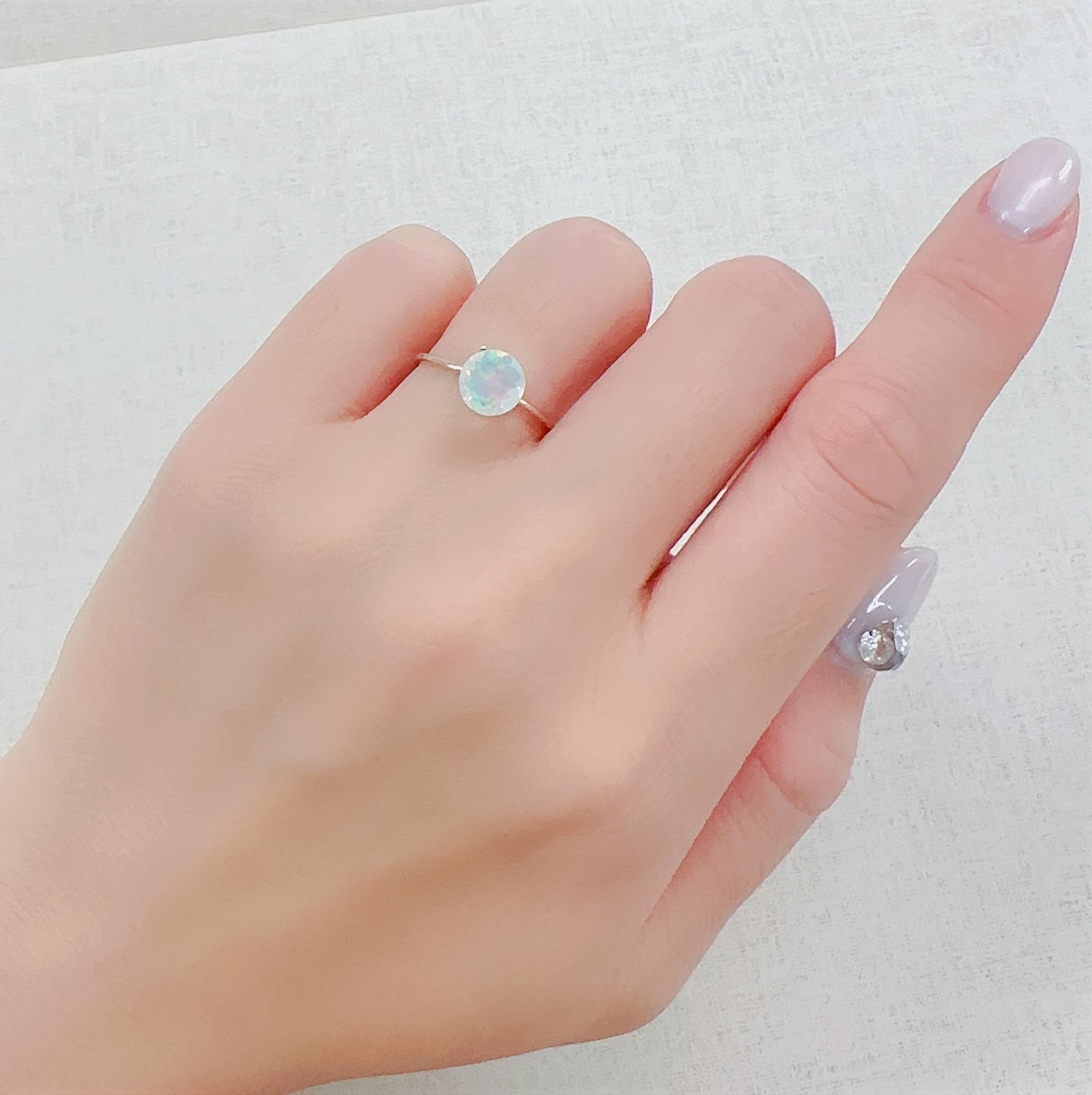 エチオピアオパール エチオピア産 0.67ct[230421407]6.8x6.7mm前後