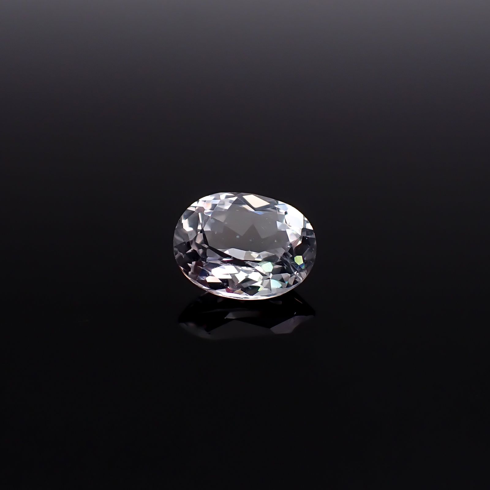 シルバーアパタイト フルオレッセンス アフリカ産 識別済 1.33ct / 7.9x6.2mm前後 [260632511]