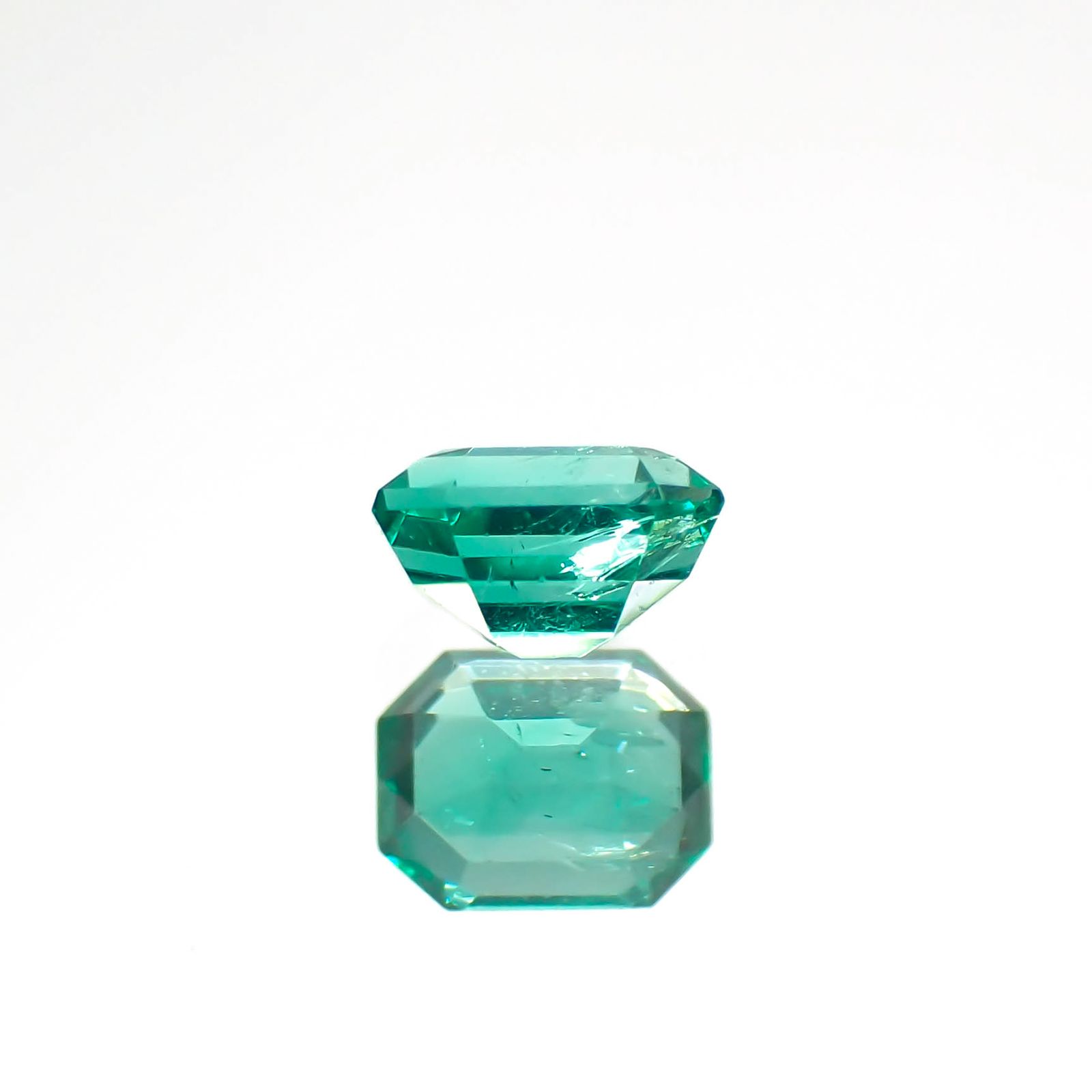 エメラルド コロンビア産 0.17ct[230421719]3.7x2.9mm前後