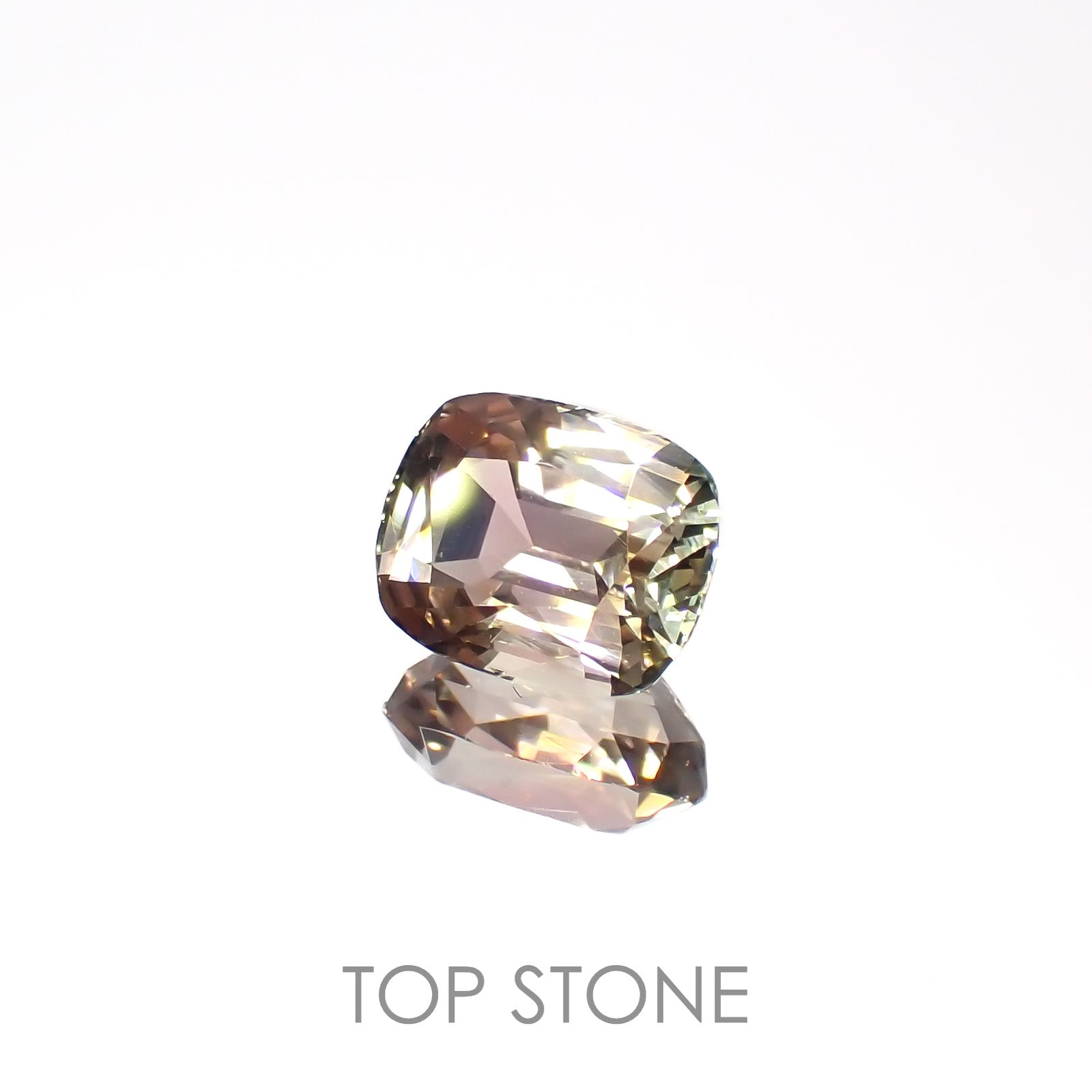 バイカラートルマリン(宝石名トルマリン)ルワンダ産 1.74ct 識別済[221119007]7.8x6.4mm前後
