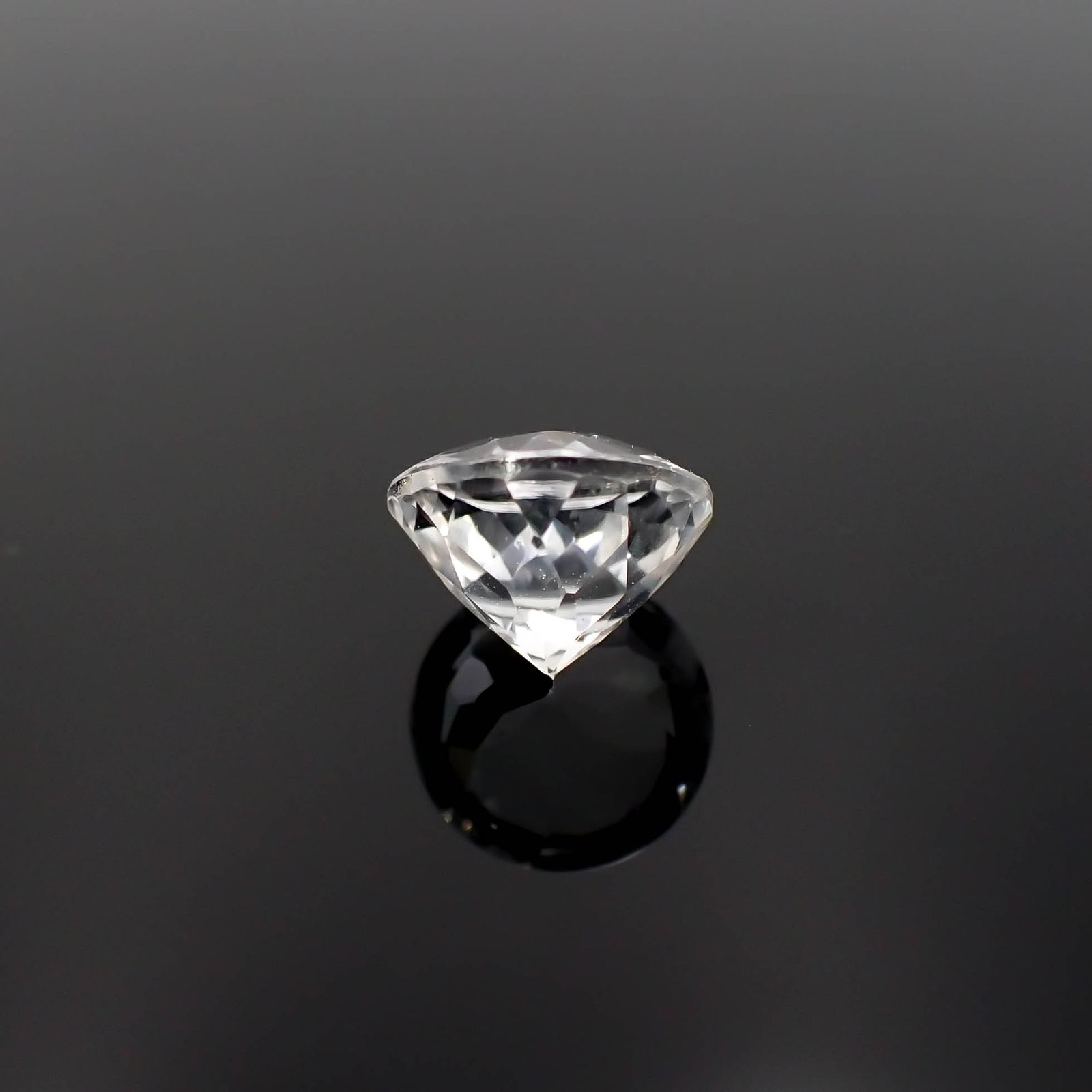 フェナカイト(宝石名フェナカイト)マダガスカル/ブラジル産 1.41ct 識別済[230522019]7.1x7mm前後