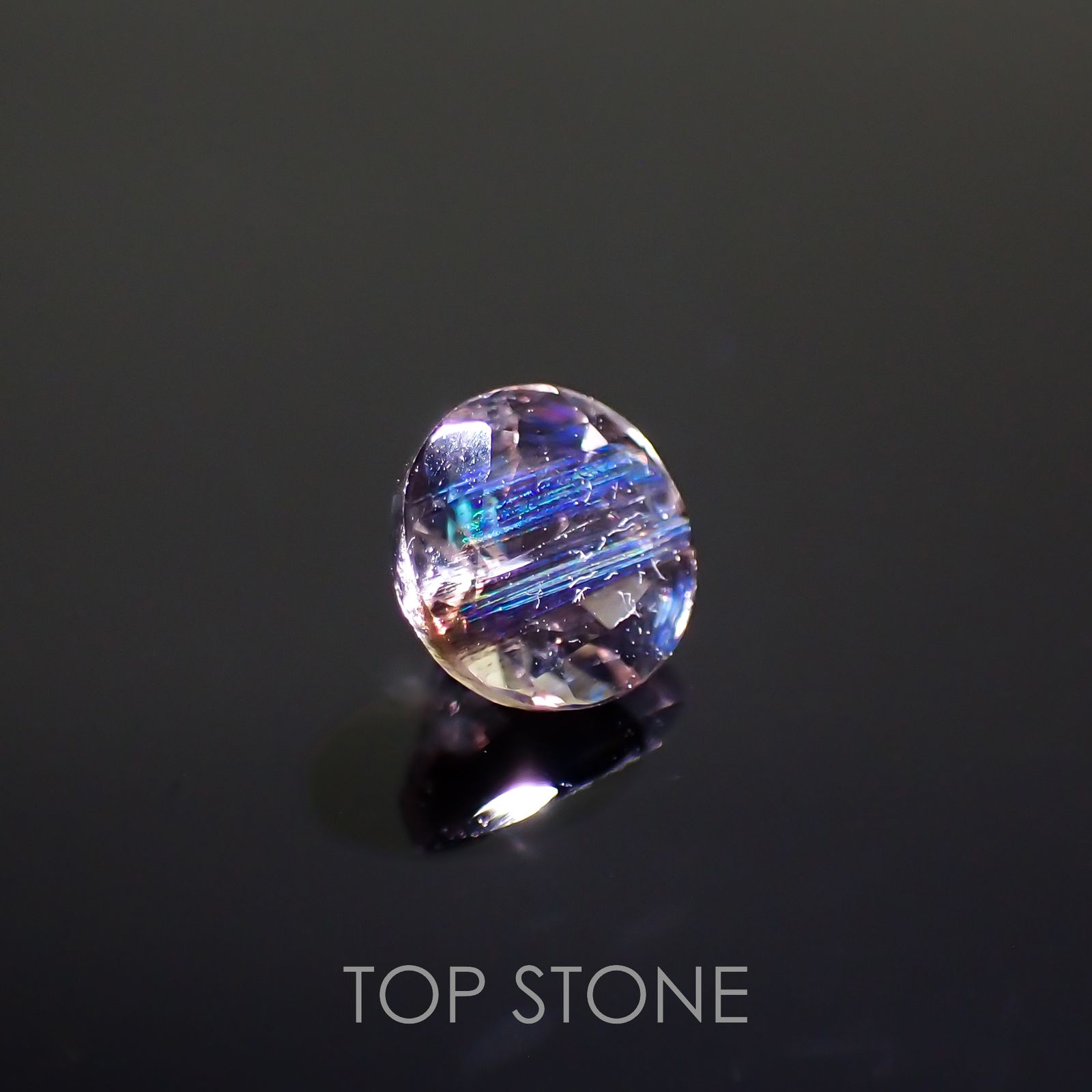 レインボースキャポライト ブラジル産 0.46ct[221119045]4.9x5mm前後