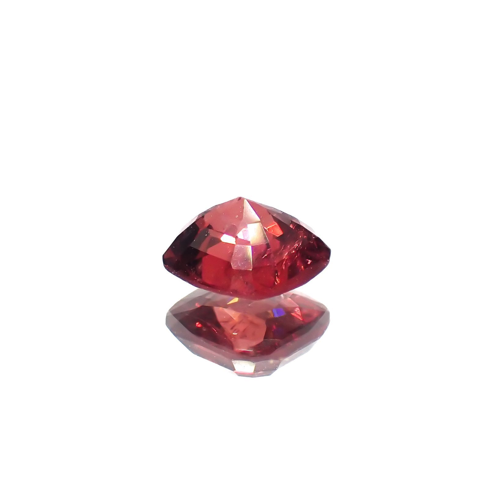 オレンジスピネル(宝石名スピネル)ビルマ/マダガスカル産 0.85ct 識別済[220817509]5.8x5.5mm前後