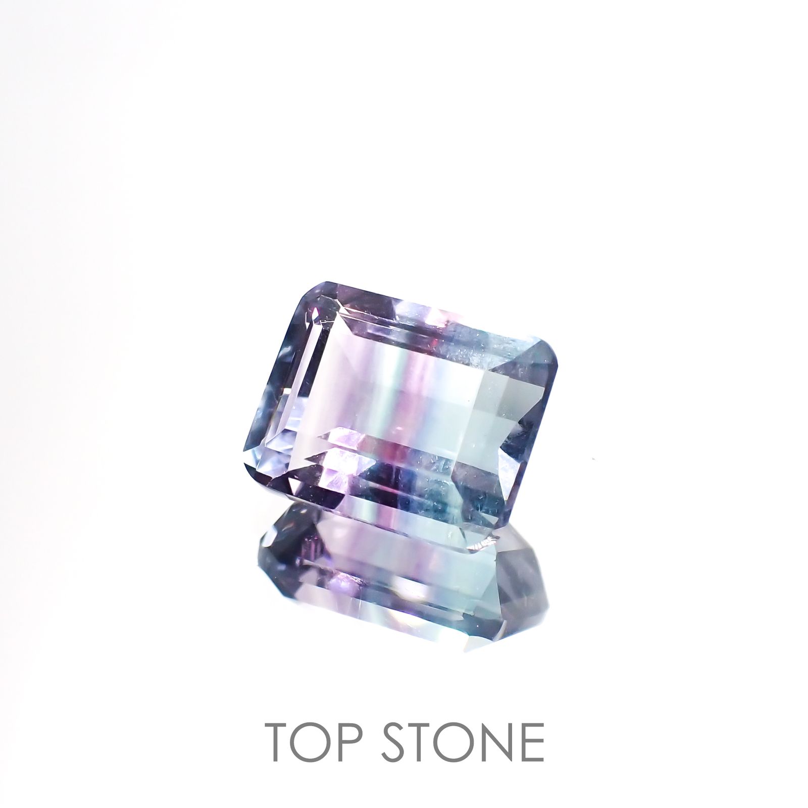 バイカラーフローライト ブラジル産 ルース 4.46ct[210913216]10.1×8mm前後