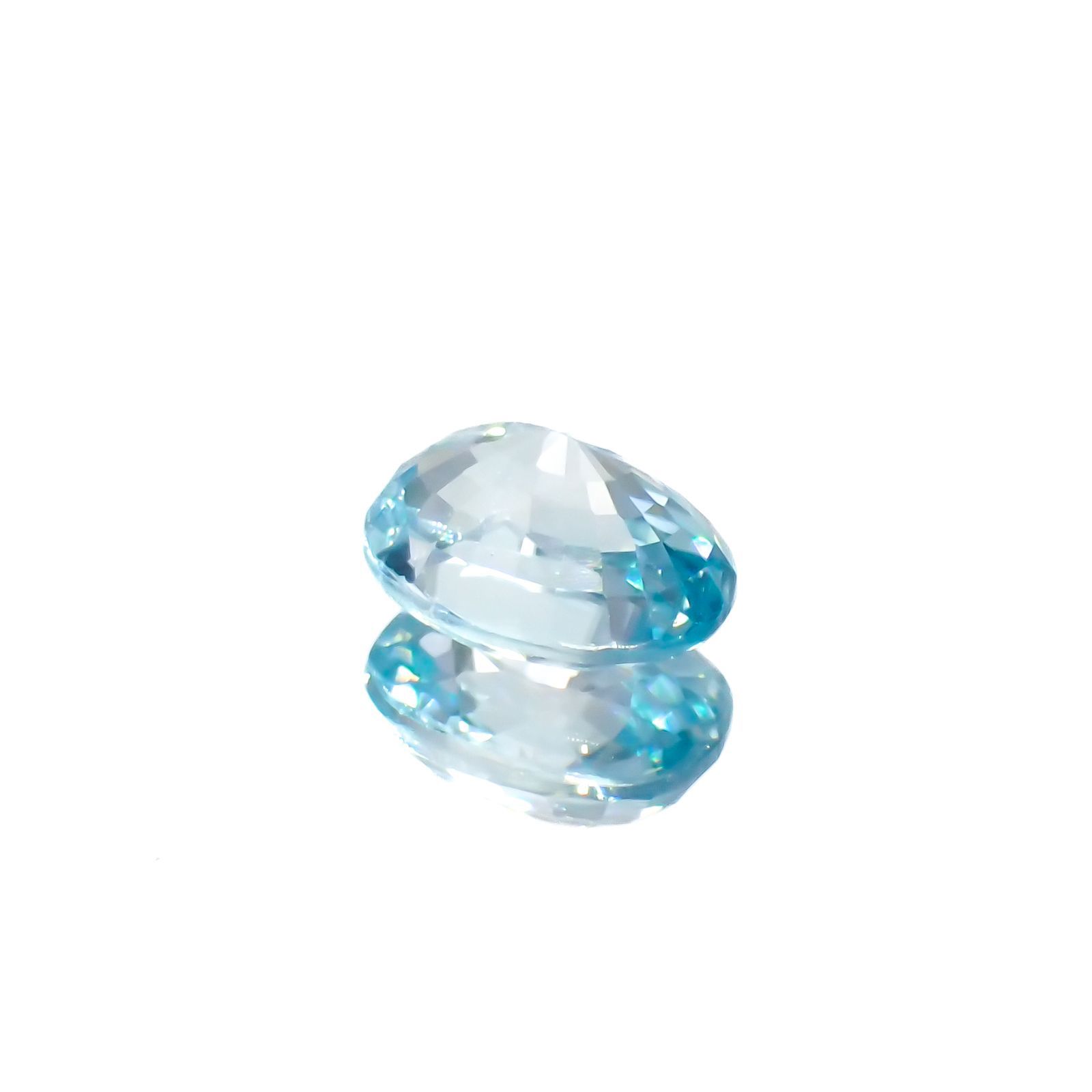 バイカラーブルージルコン カンボジア産 2.20ct[230320980]7.9x5.9mm前後