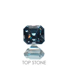 カラーチェンジガーネット アレキタイプ(宝石名ガーネット)マダガスカル・ベキリー産 0.10ct 識別済[221119061]2.5x2.3mm前後