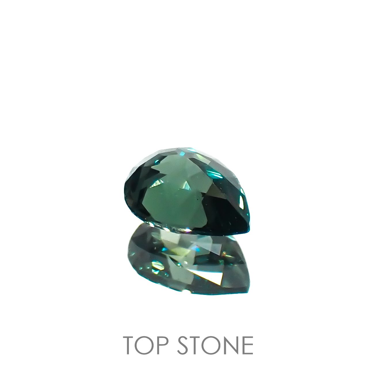 カラーチェンジガーネット アレキタイプ マダガスカル・ベキリー産 0.19ct[230119983]4.1x3.1mm前後