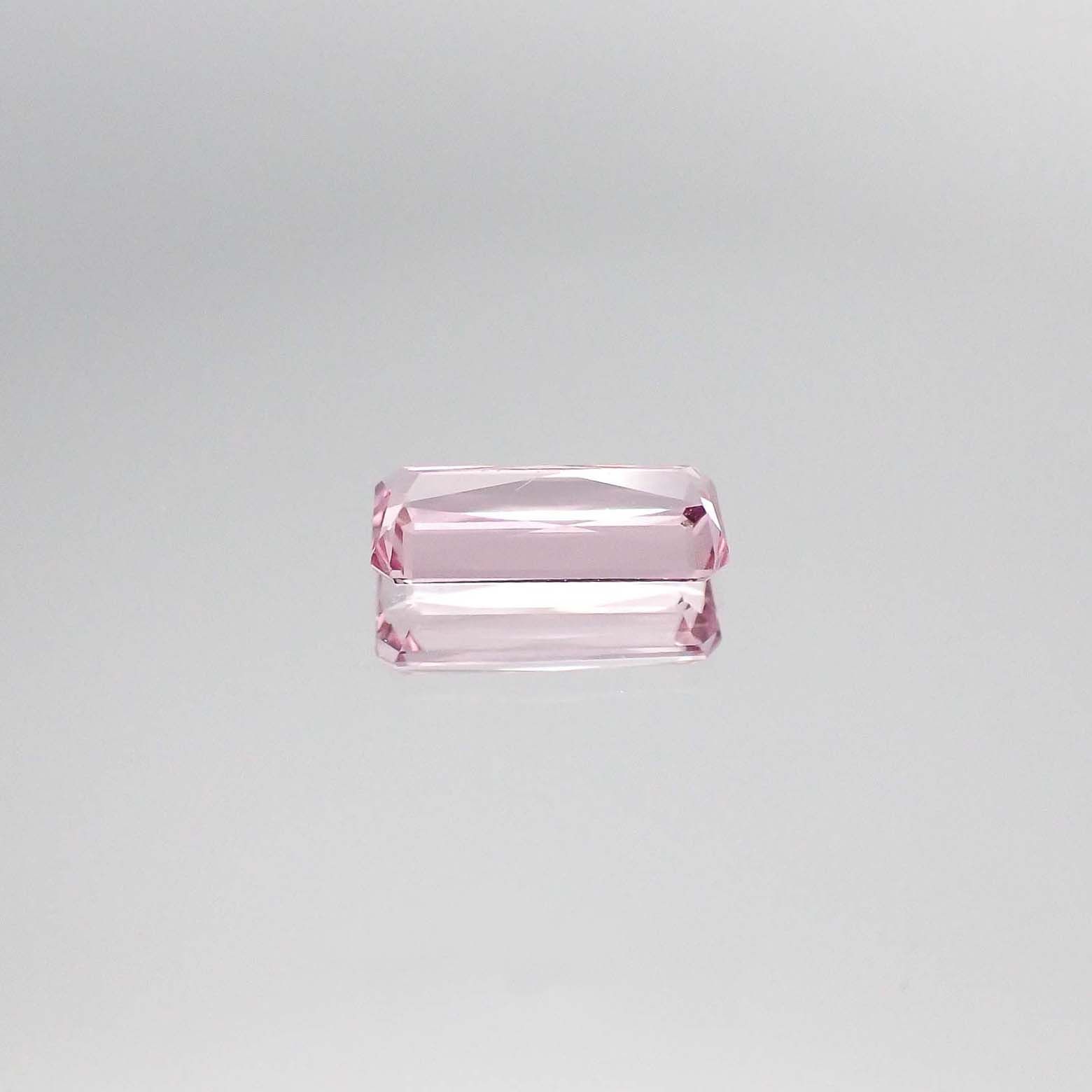 ピンクスピネル(宝石名ピンク・スピネル)タンザニア産 1.04ct 識別済[230722566]8.8x3.9mm前後