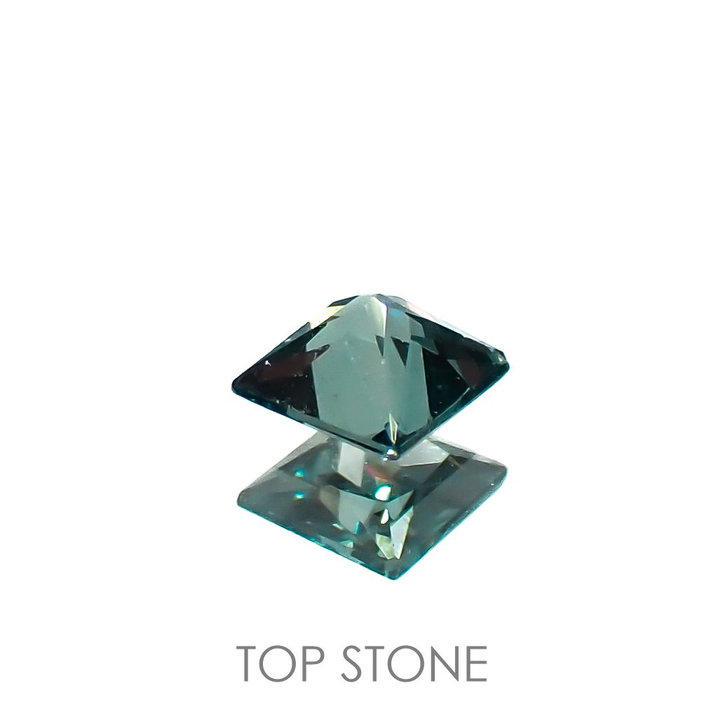 ◇プリンセスカット◇カラーチェンジガーネット アレキタイプ(宝石名ガーネット)マダガスカル・ベキリー産 0.15ct 識別済[221219622]2.8x2.8mm前後