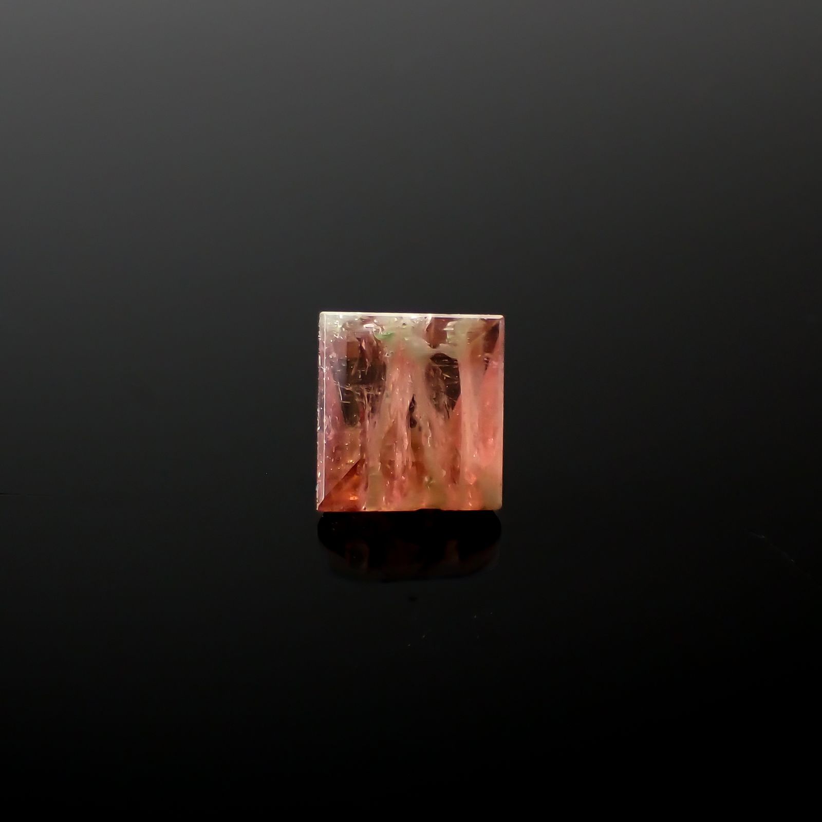 ゼブラトルマリン ブラジル産 3.22ct[240427084]8.7x8mm前後