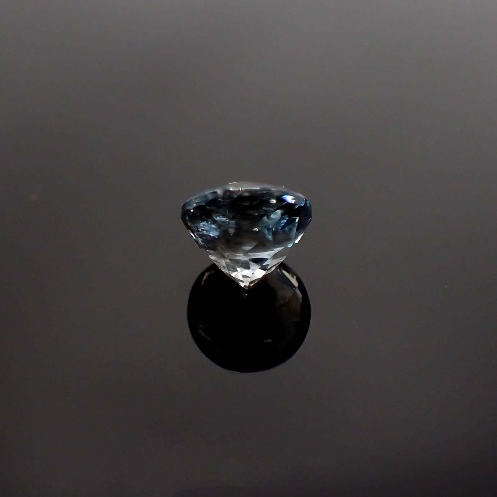 アベンチュリンアクアマリン(宝石名アクアマリン) ナイジェリア産 1.39ct 識別済[210712983]7×7mm前後