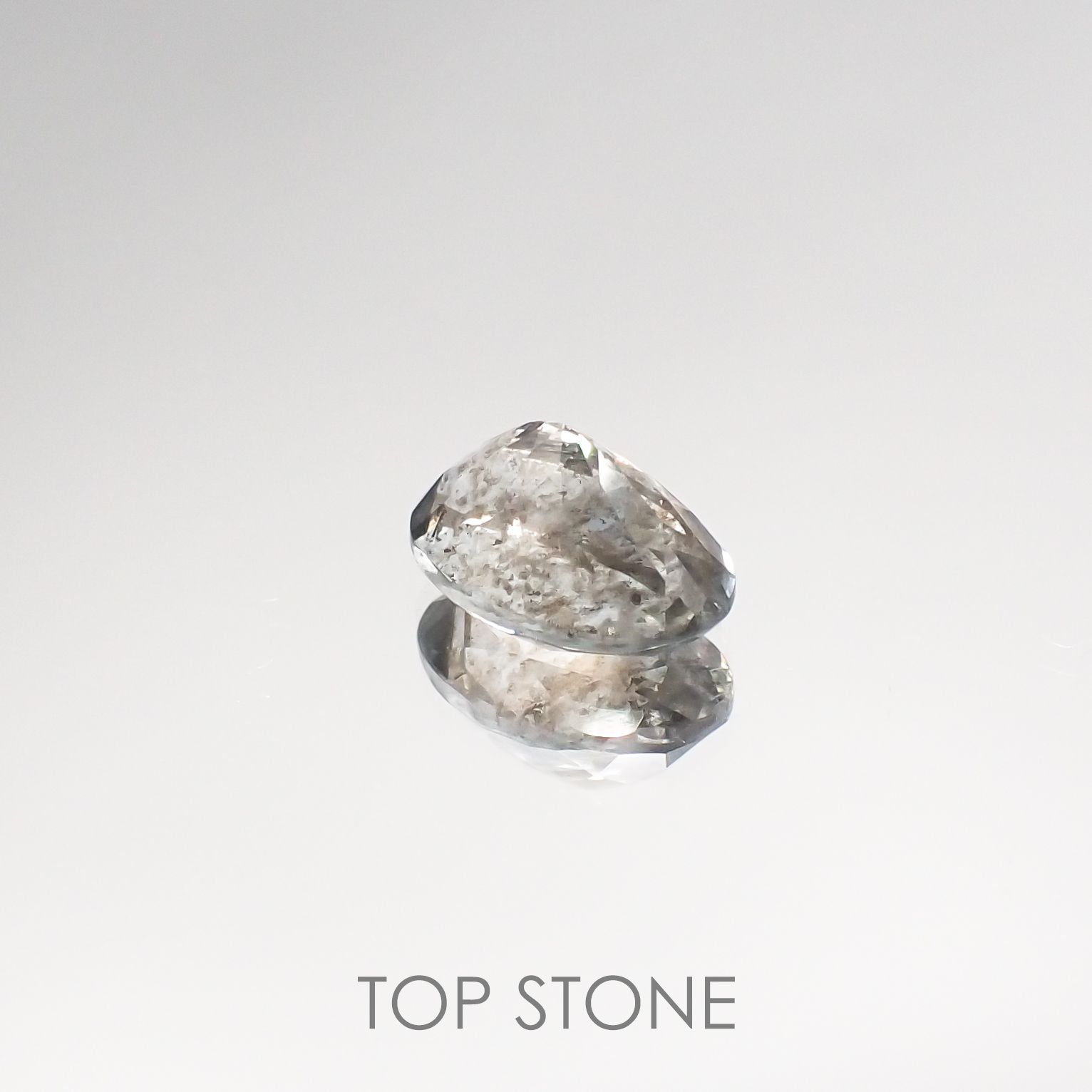 アベンチュリンアクアマリン(宝石名アクアマリン) ナイジェリア産 1.54ct 識別済[210712979]8.9×6.1mm前後