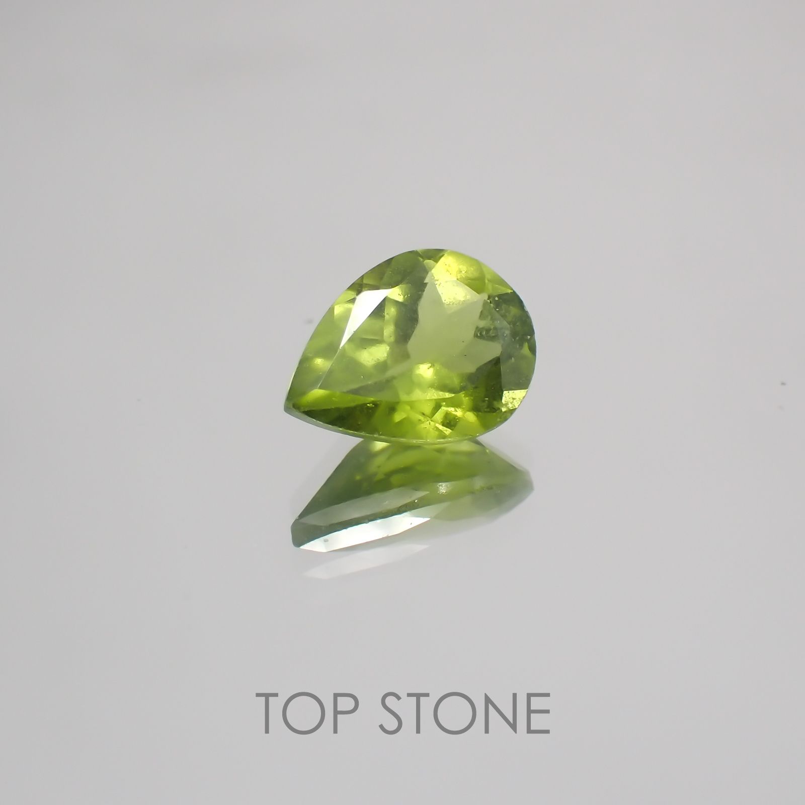 アイドクレース(宝石名アイドクレース) ケニア産 1.21ct 識別済[21059955]8.3×6mm前後