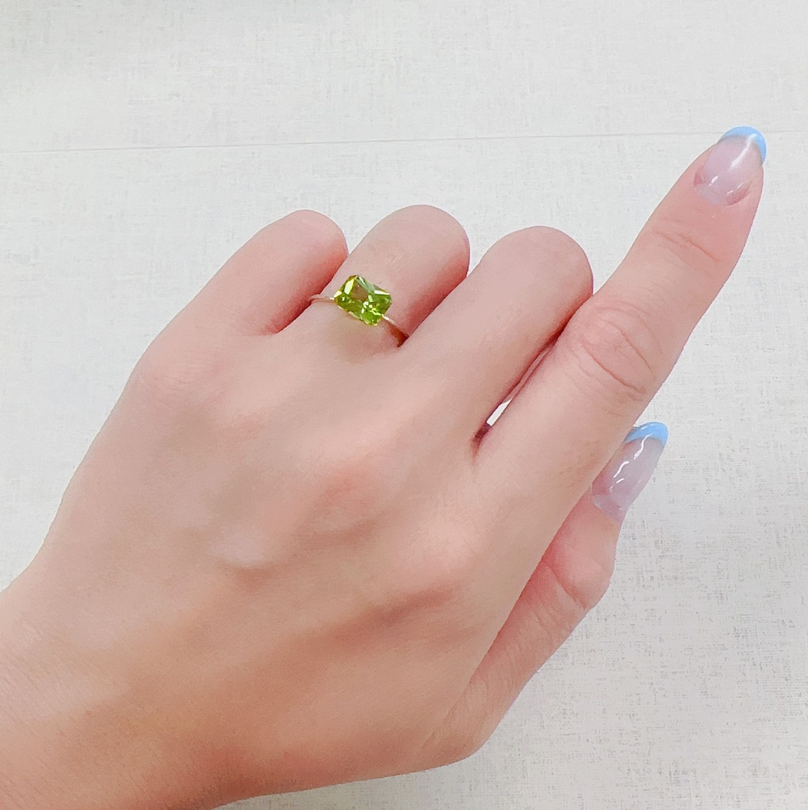 ペリドット 中国産 1.56ct[230622292]7.9x5.9mm前後