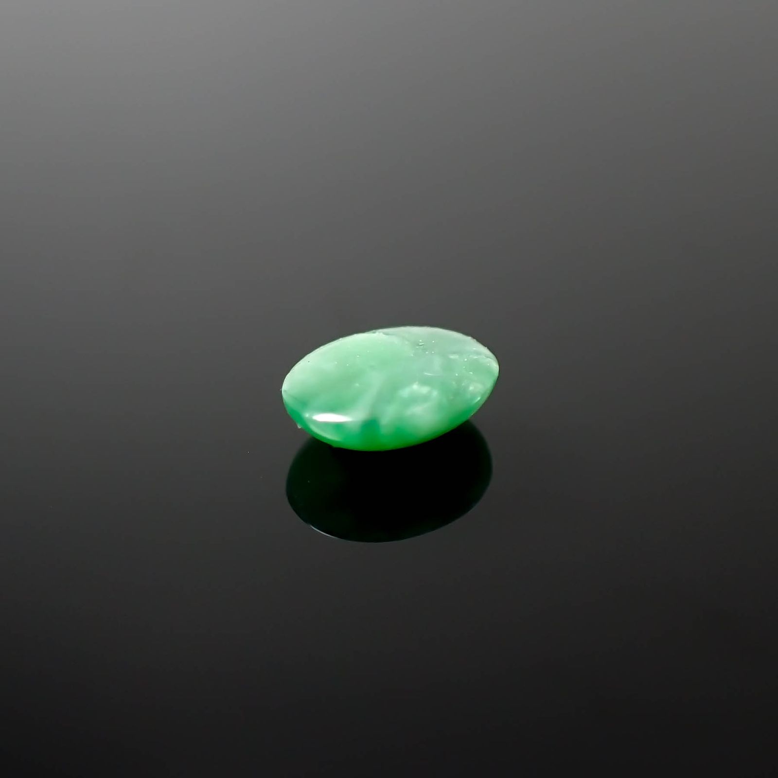 翡翠 ビルマ産 0.59ct[240326944]6.2x4.8mm前後