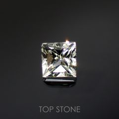 ◇プリンセスカット◇リューコガーネット(宝石名ホワイト グロッシュラー・ガーネット)ビルマ産 0.13ct 識別済[220115448]2.4x2.5mm前後