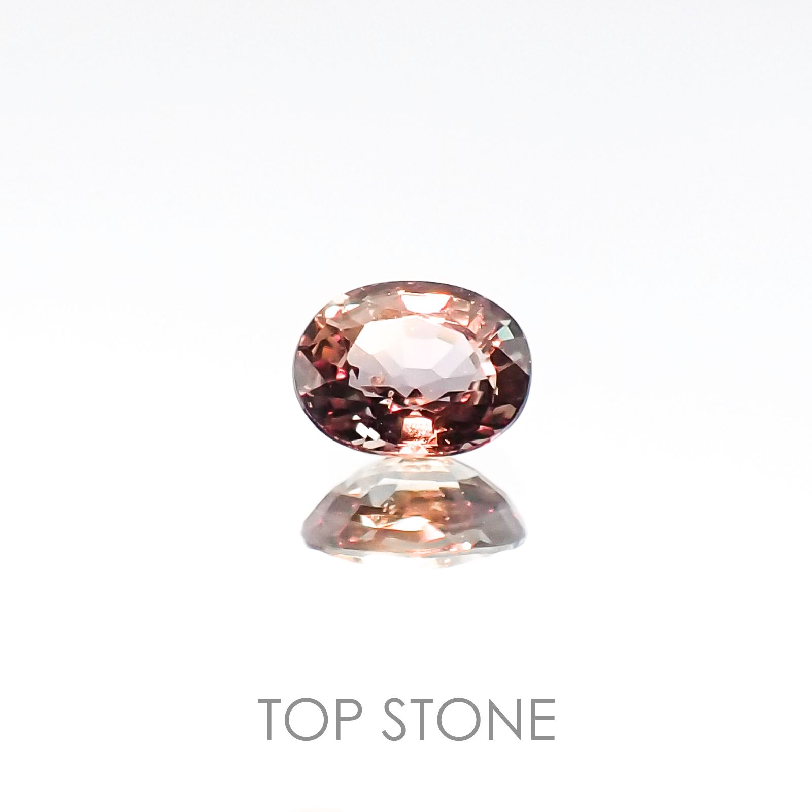 カラーチェンジサファイア非加熱(宝石名サファイア) タンザニア産 0.36ct 識別済[20106021]4.6×3.6mm前後