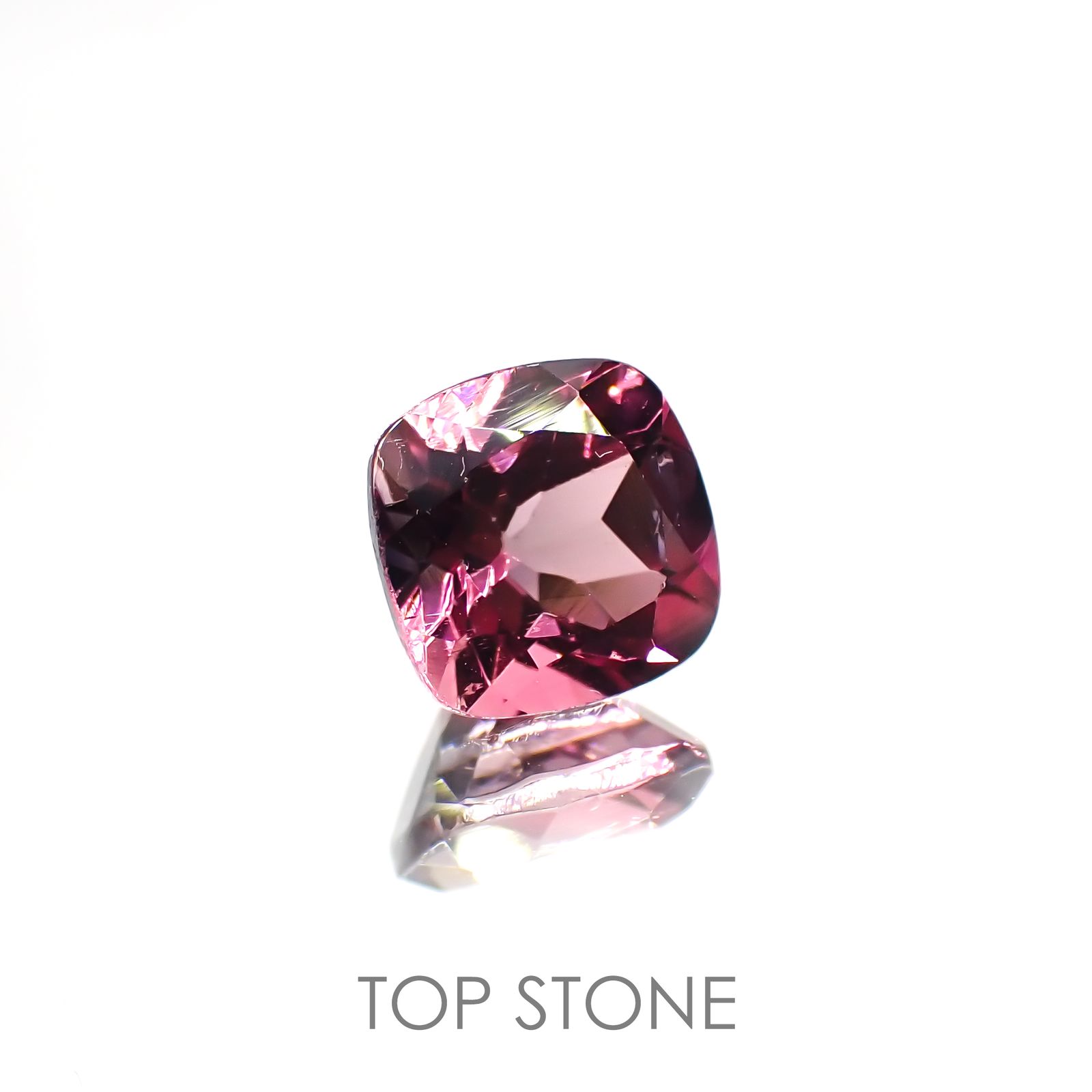 バイカラートルマリン(宝石名バイカラー・トルマリン) コンゴ民主共和国産 1.689ct ソ付(彩珠)[211013608]7×7mm前後