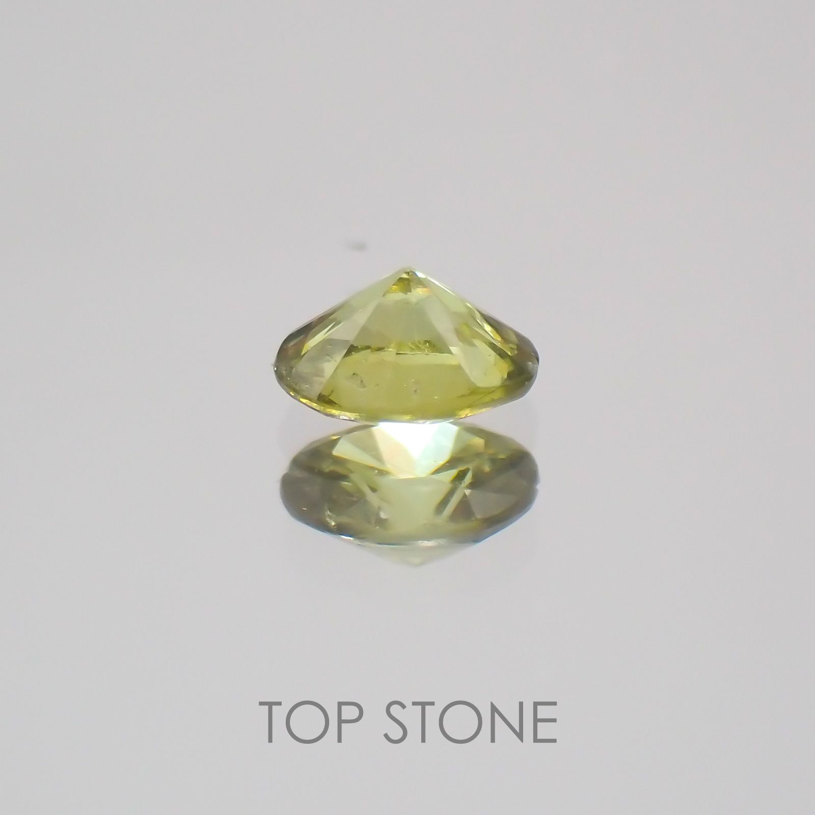 デマントイドガーネット ナミビア産 ルース 0.18ct[21069889]3.9×2.9mm前後