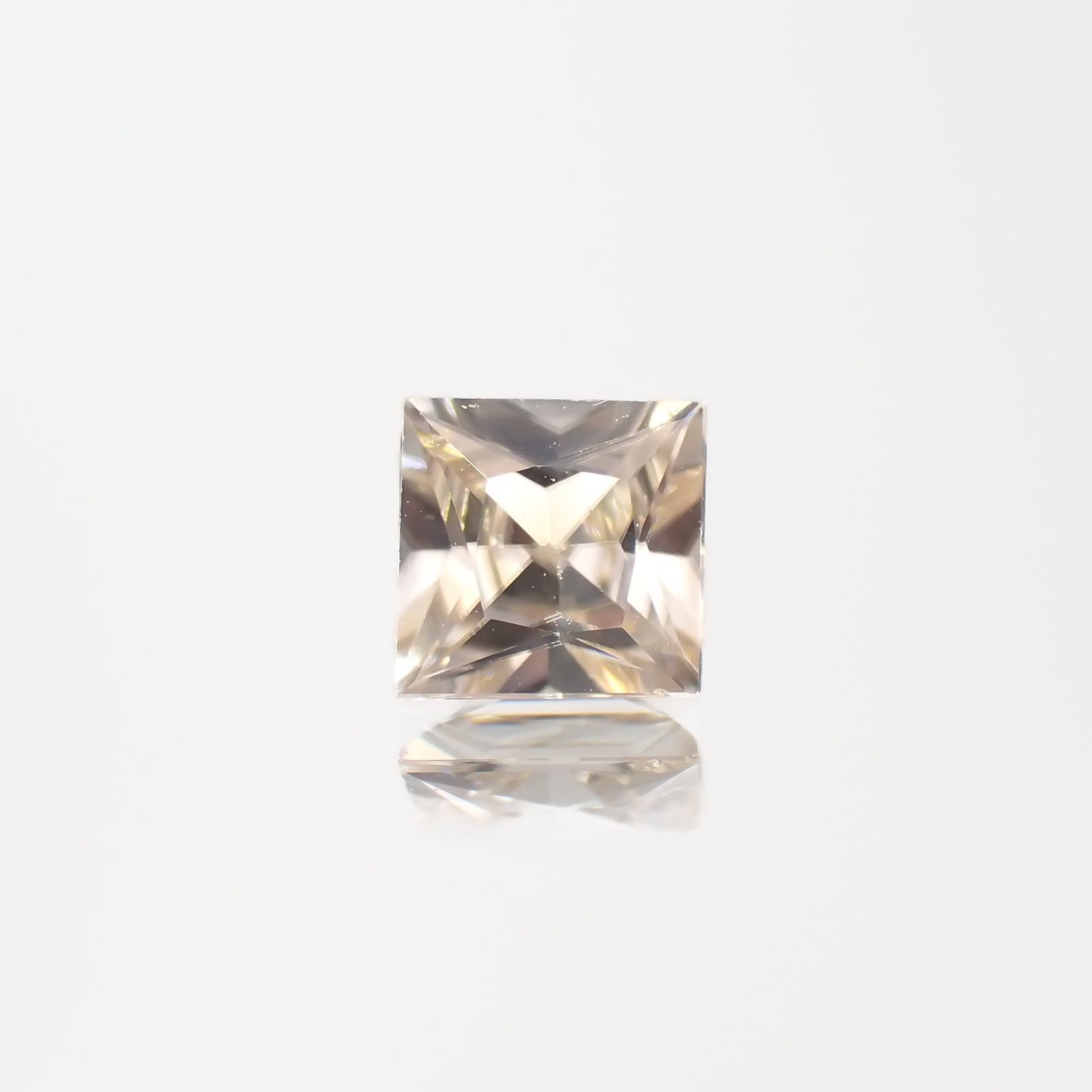 ◇プリンセスカット◇シャンパンカラージルコン スリランカ/カンボジア産 0.56ct[230421643]4.3x4.2mm前後