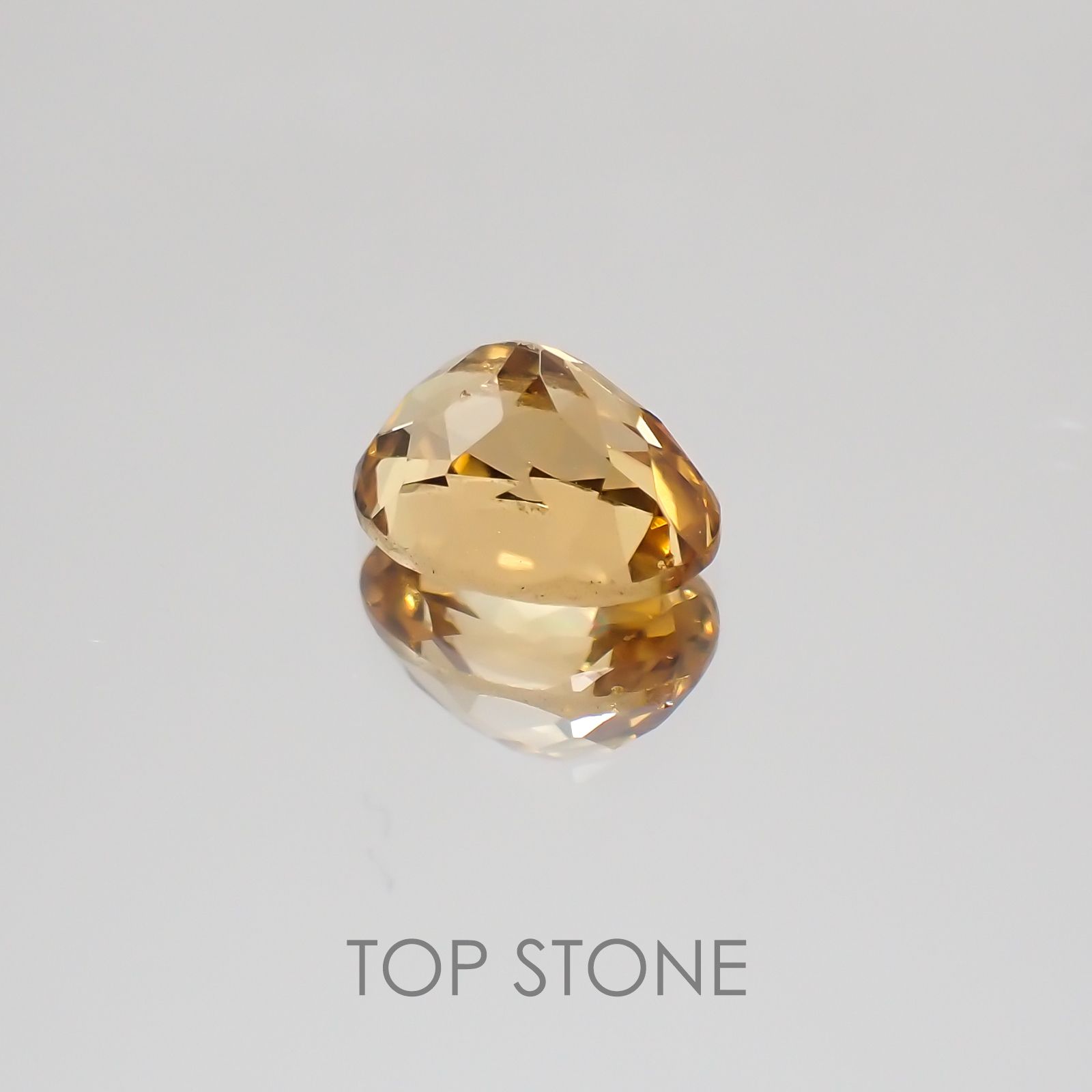 インペリアルガーネット(ヘソナイト)(宝石名ガーネット) スリランカ産 1.16ct 識別済[21038974]7×4.9mm前後