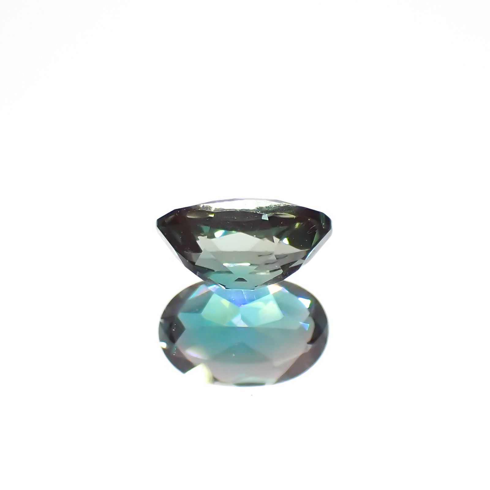 カラーチェンジアンデシン モンゴル産 0.40ct[230421471]5.9x3.8mm前後