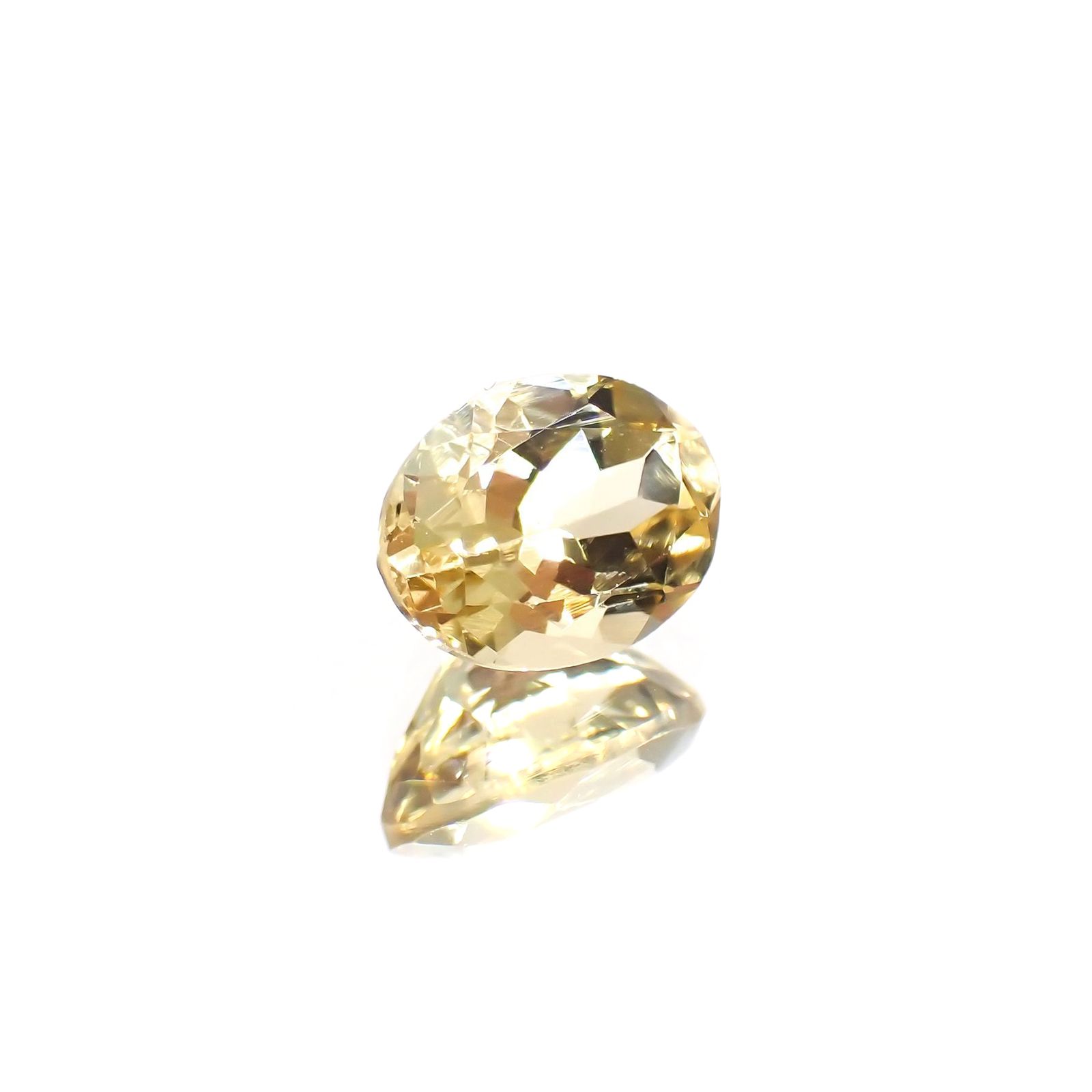 イエローベリル(宝石名イエロー・ベリル)ブラジル産 識別済 1.11ct / 7.8x6mm前後 [220114236]