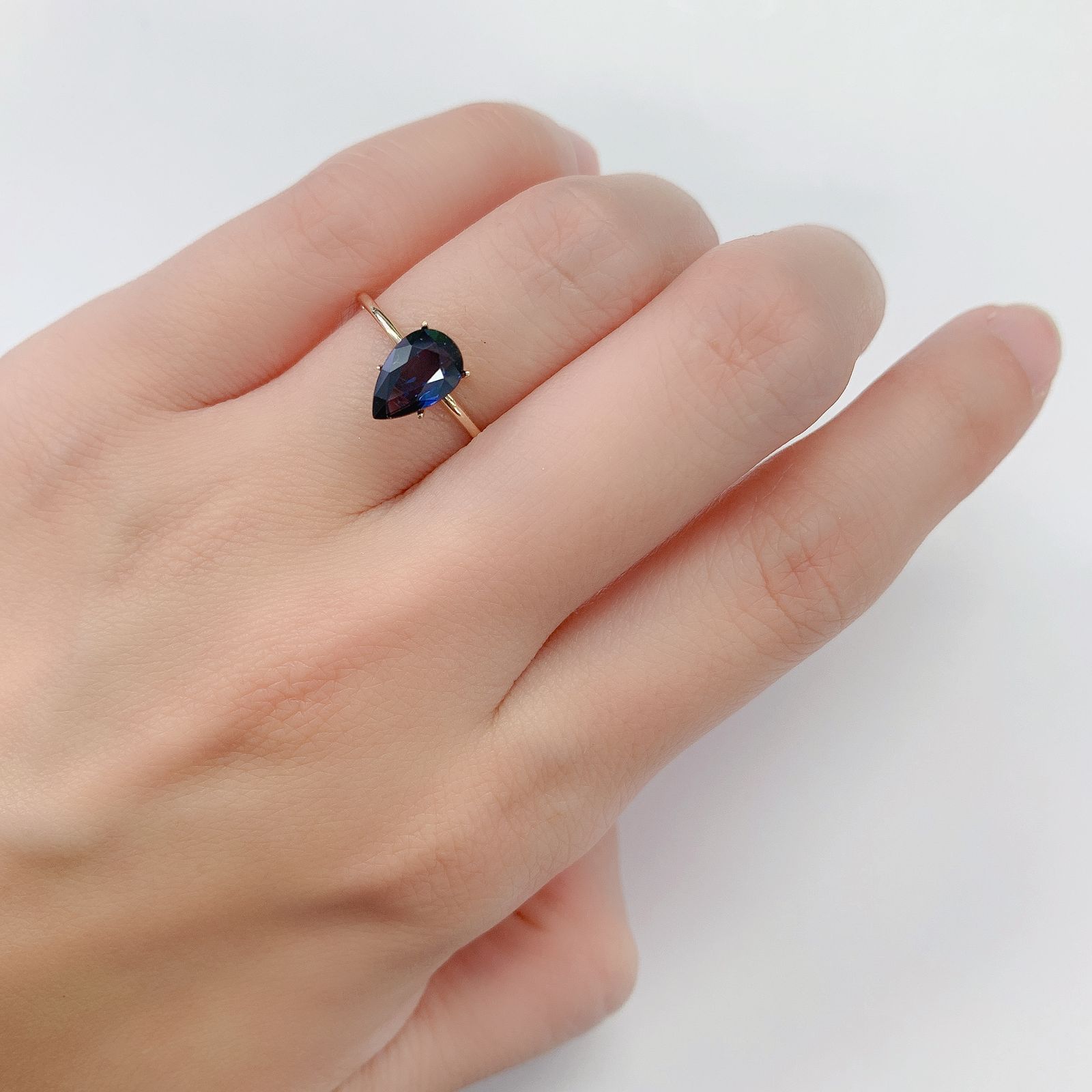 コバルトブルースピネル(宝石名ブルー・スピネル)スリランカ産 1.217ct ソ付(日独)[220113826]8.55x5.41mm前後