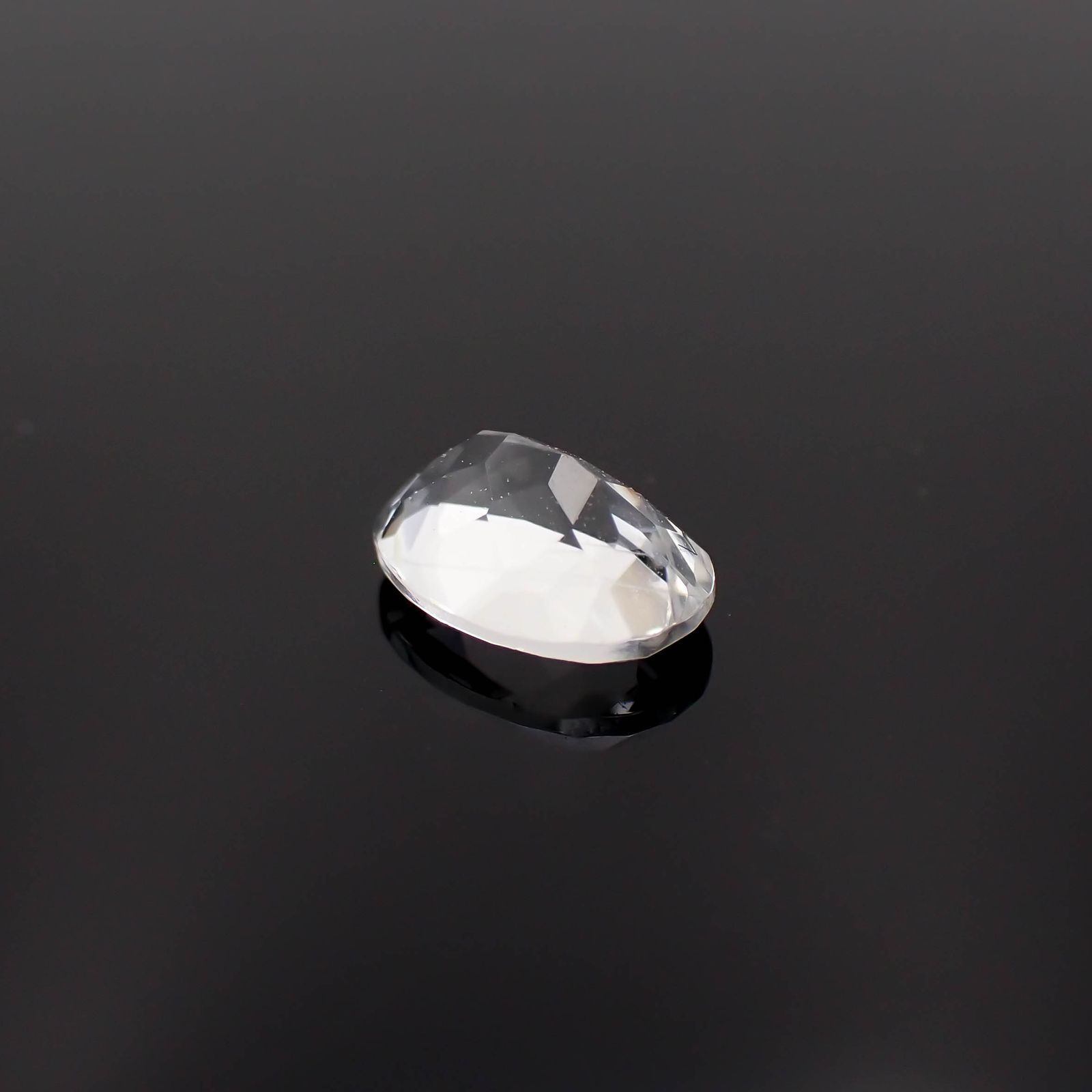 ゴッシェナイト パキスタン・ヒマラヤ産 0.67ct[230421837]6.9x4.9mm前後