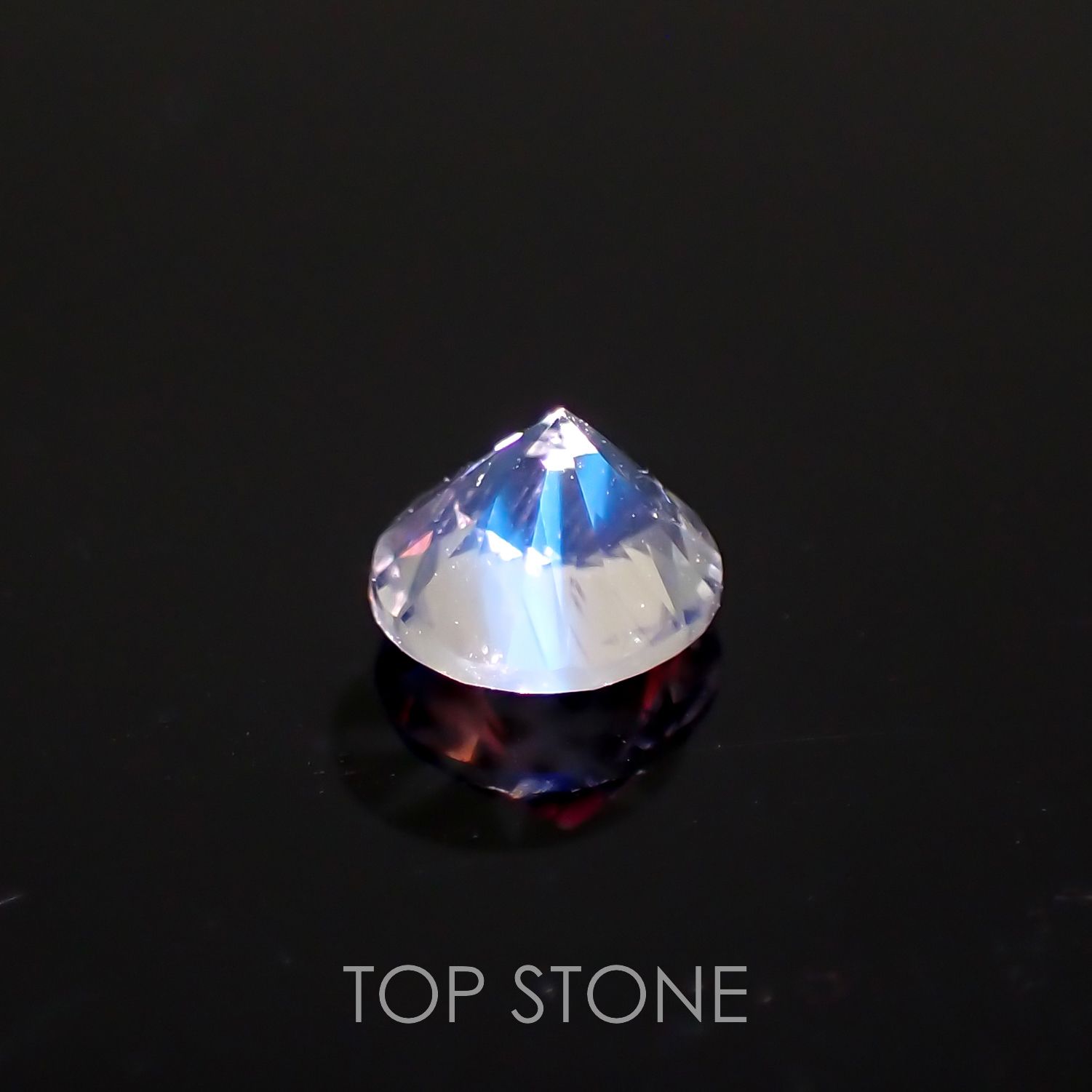 レインボームーンストーン(宝石名ラブラドライト)マダガスカル産 0.32ct 識別済[221219521]4.5x4.5mm前後