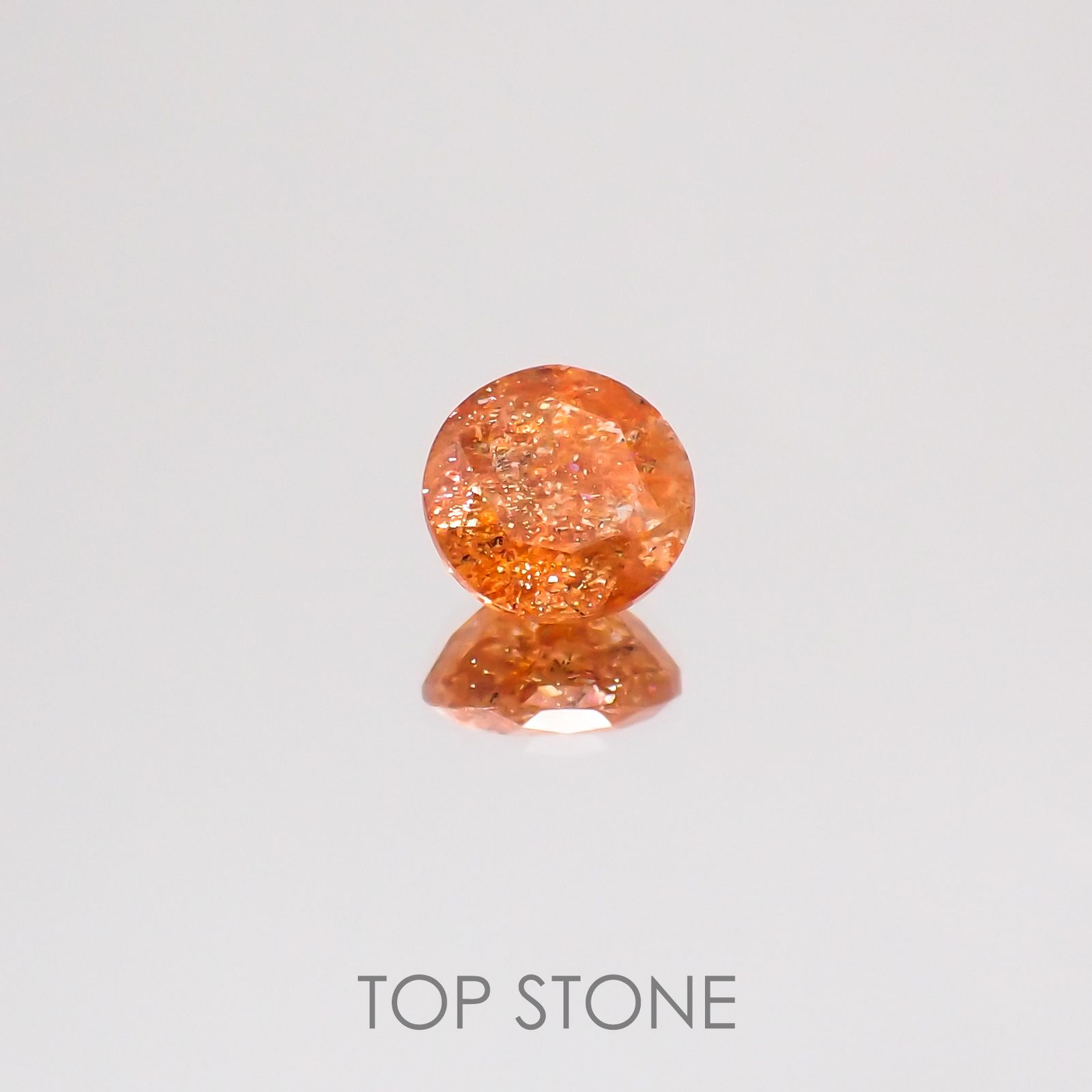 イリュージョンサンストーン(宝石名フェルドスパー) タンザニア産 1.33ct 識別済[210610869]7.1×7mm前後